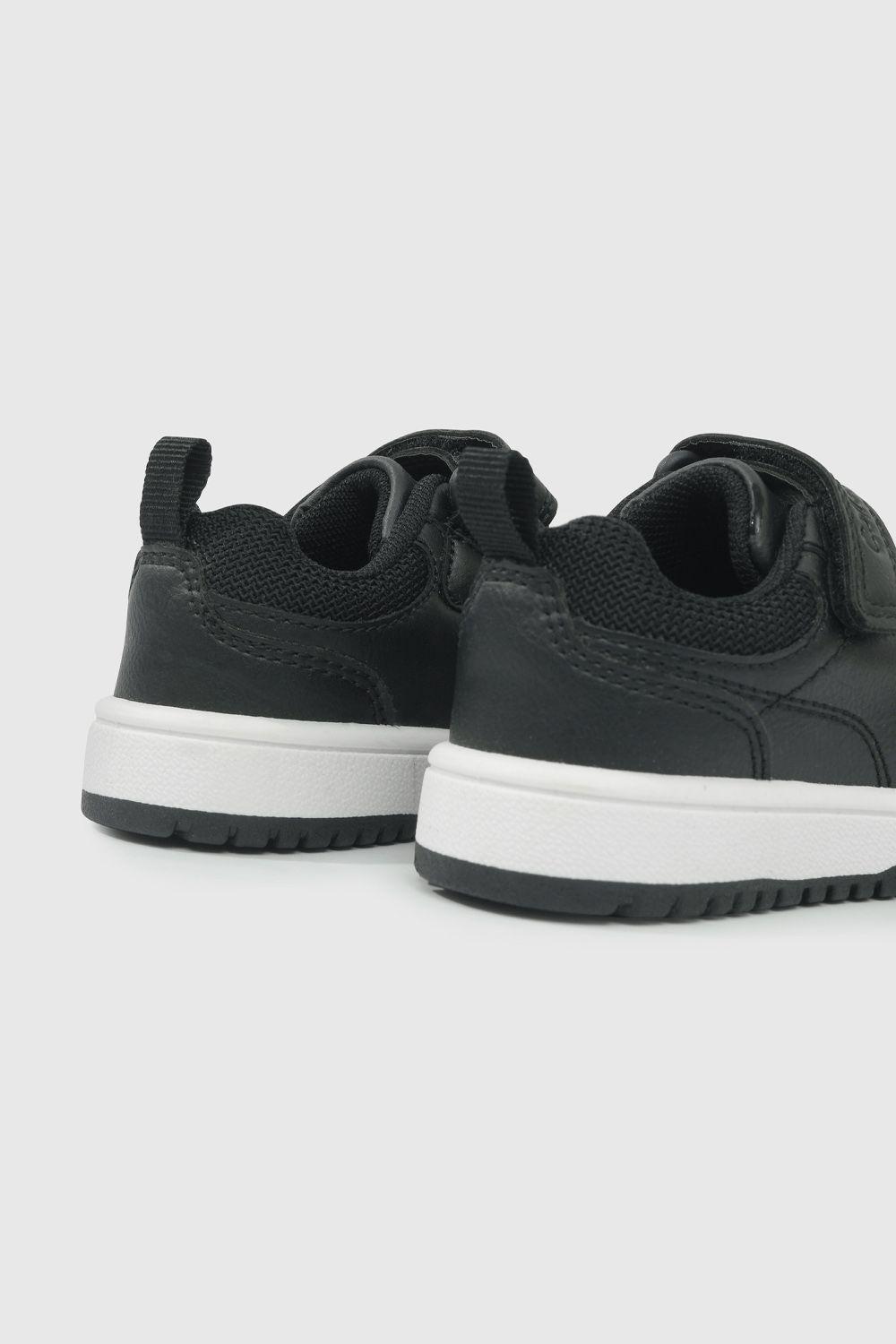Zapatilla urbana Negra de Unisex (21 a 27)-4