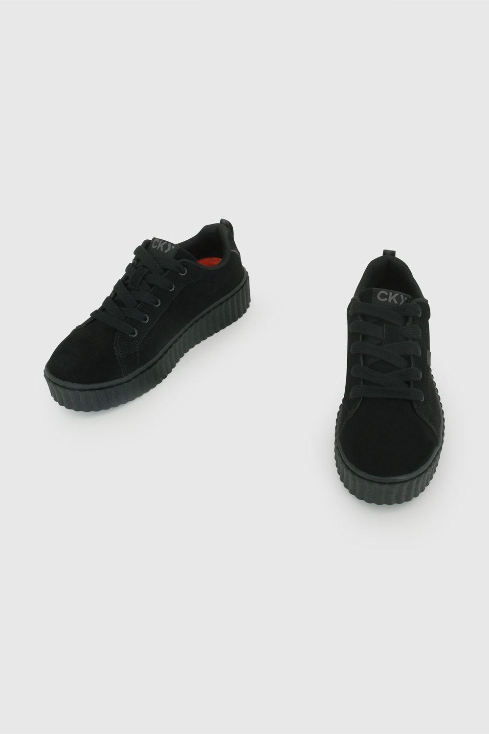 Zapato Escolar de Niña Negro con capellada y cordón-4