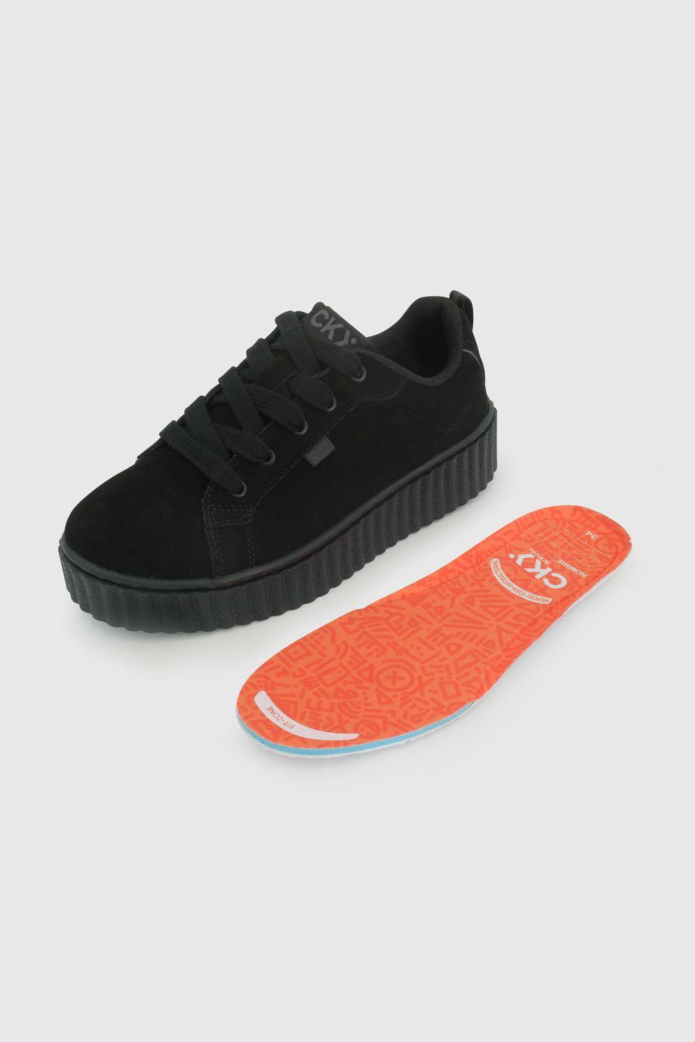 Zapato Escolar de Niña Negro con capellada y cordón-6