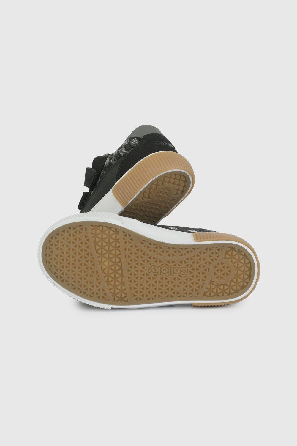 Zapatilla Urbana Negra con Cuadros 47210201V26-2