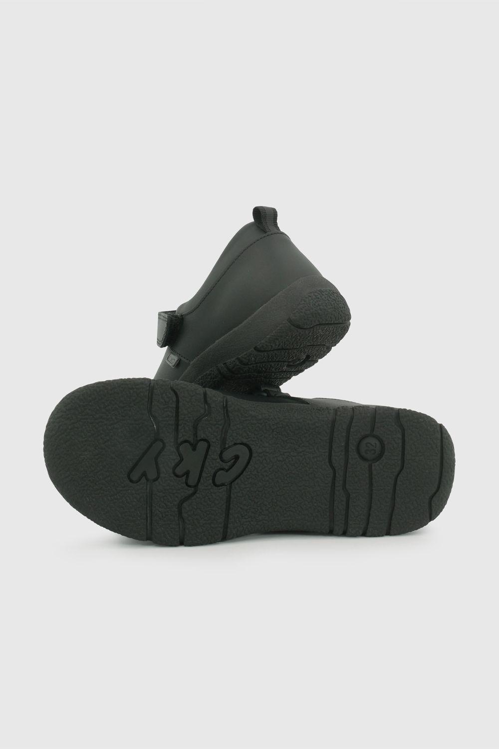 Zapato Escolar de Niña Negro con capellada de cuero-2