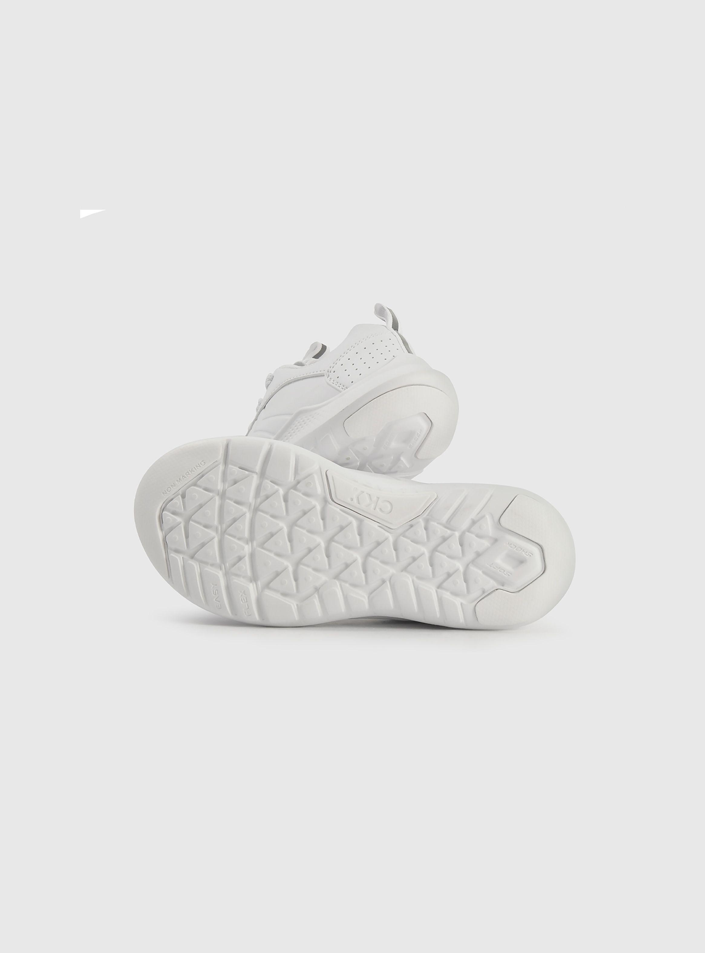 Zapatilla Escolar Blanca con Velcro y cordón elasticado-3