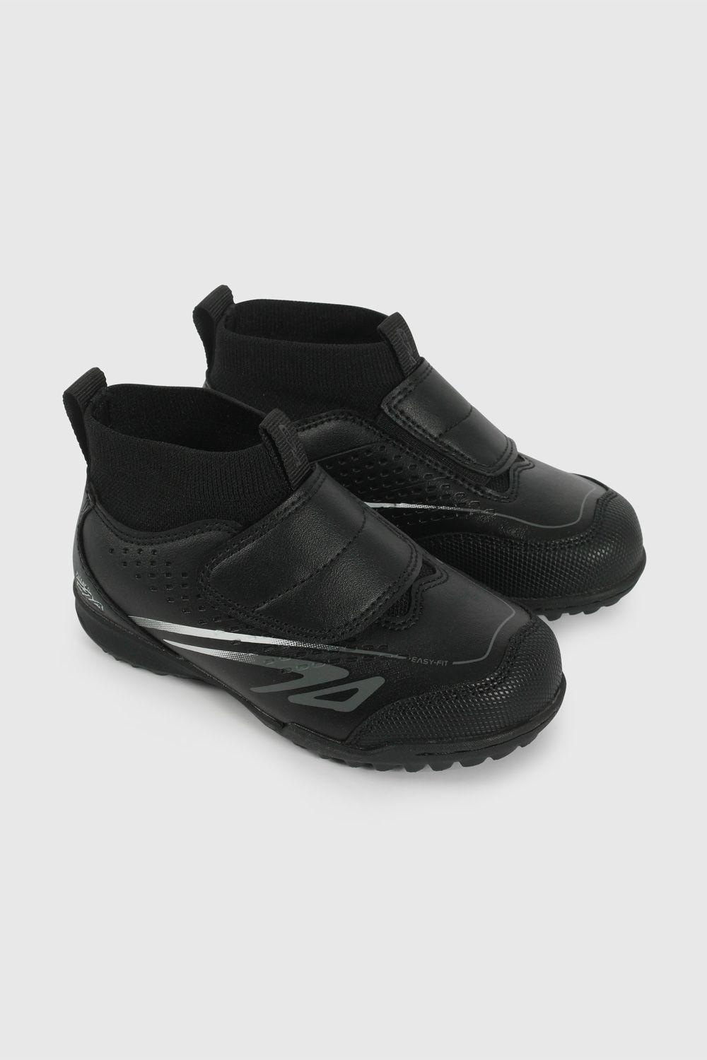 Zapatilla de Futbol Negra 48670201V26-0