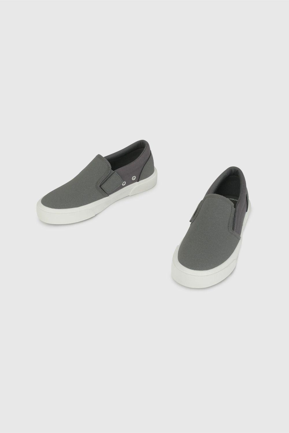 Zapatilla de Lona Negra Slip On 51030201V26-3