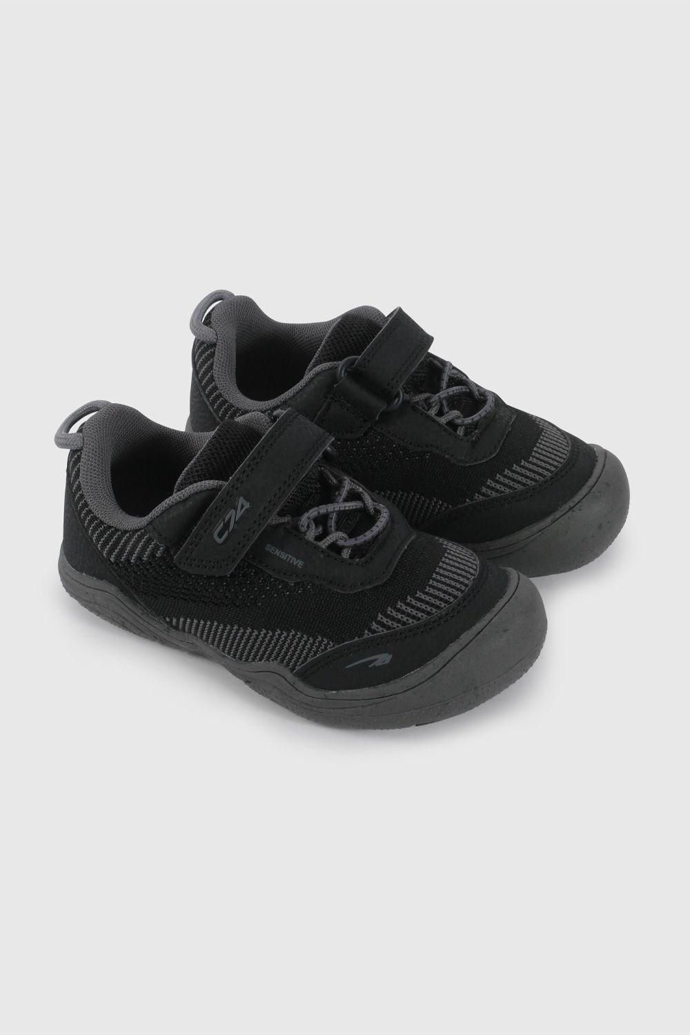 Zapatilla Outdoor Flexible Negra 48130301V26-0