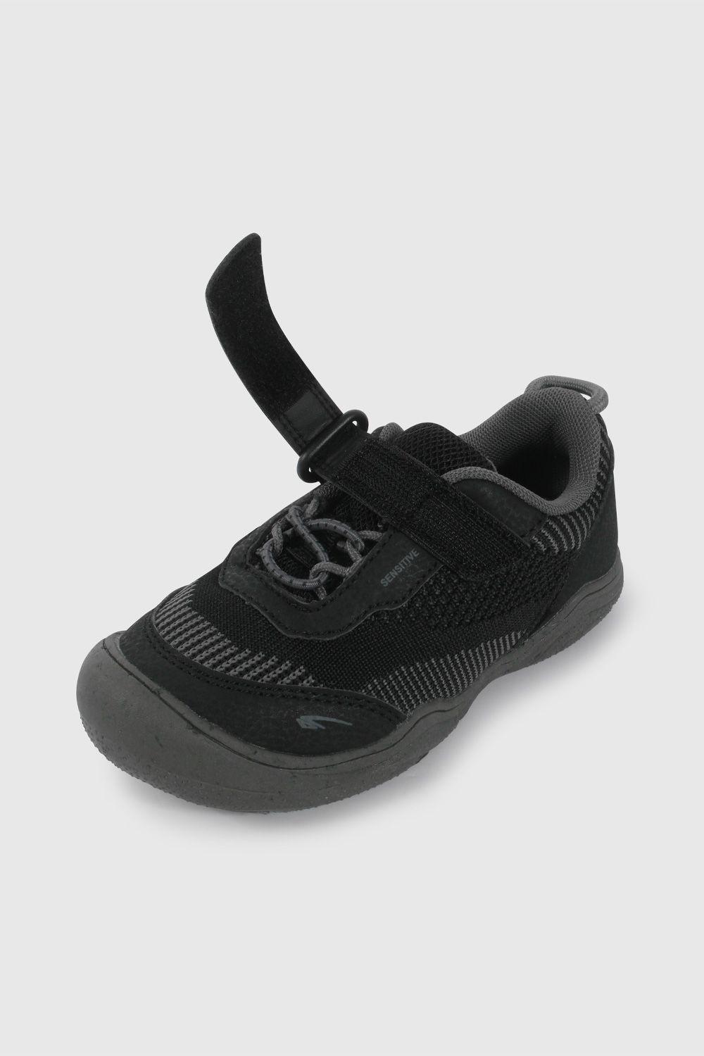 Zapatilla Outdoor Flexible Negra 48130301V26-5