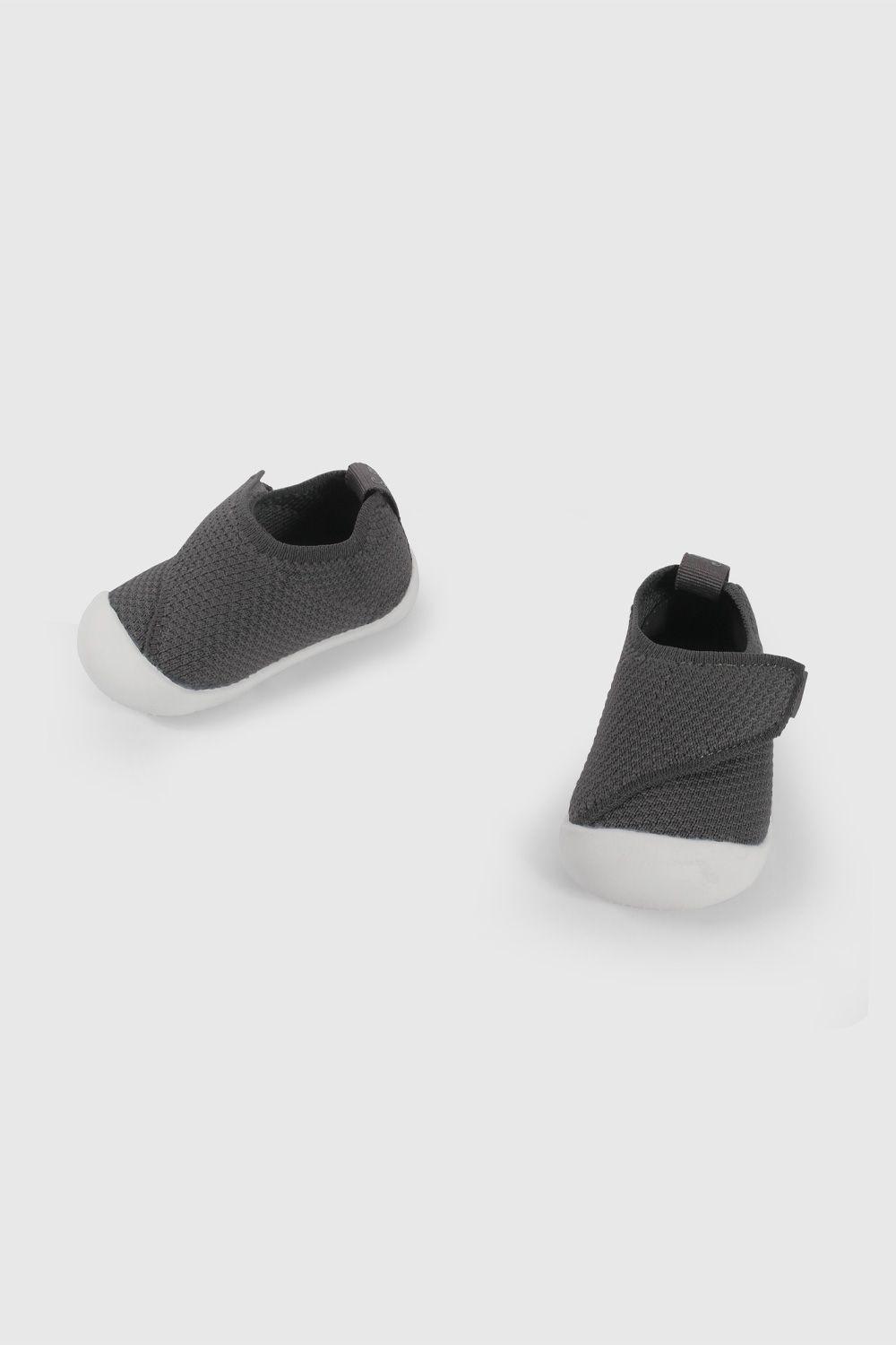 Zapatilla Urbana Negra 27030303V26-3