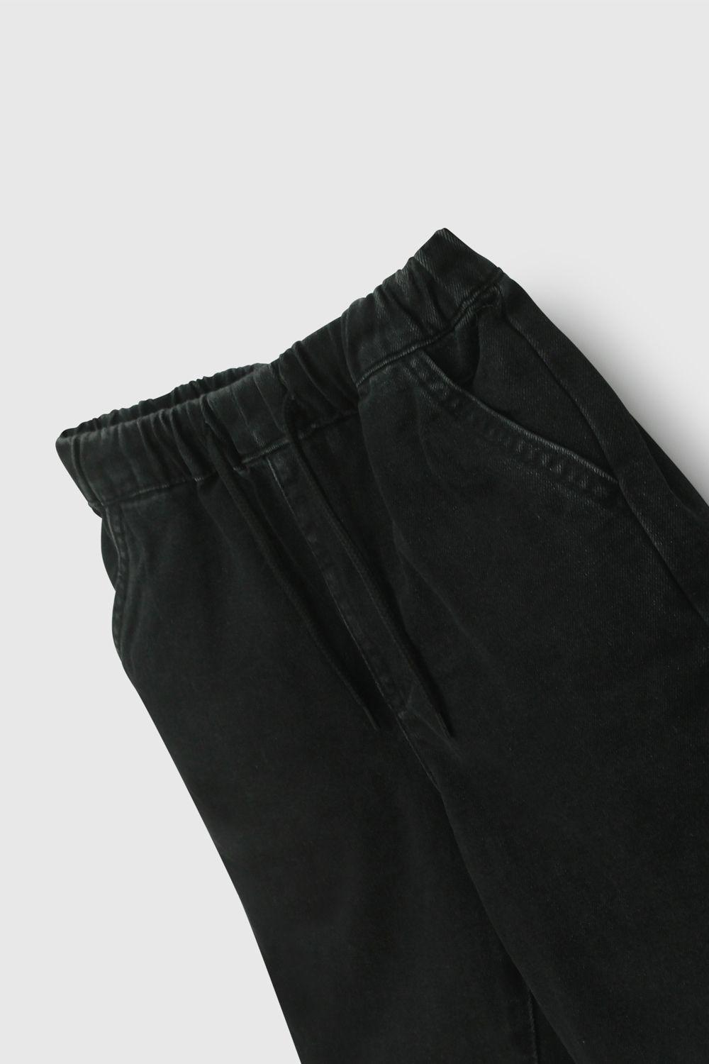 Bermuda Jeans Negra  De Niño BDME0502V26-2