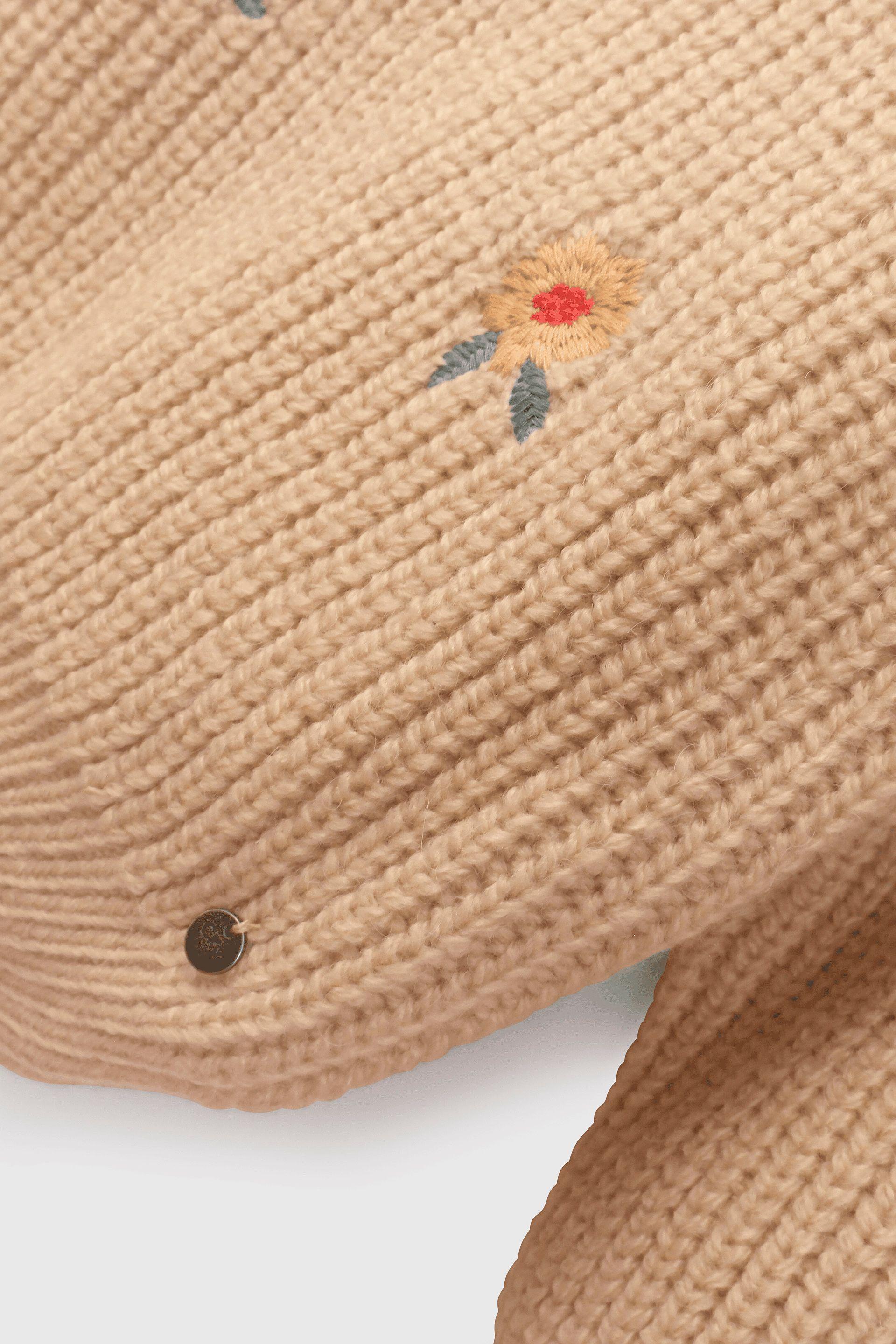 Chaleco Cuello Alto Beige Bordado-2