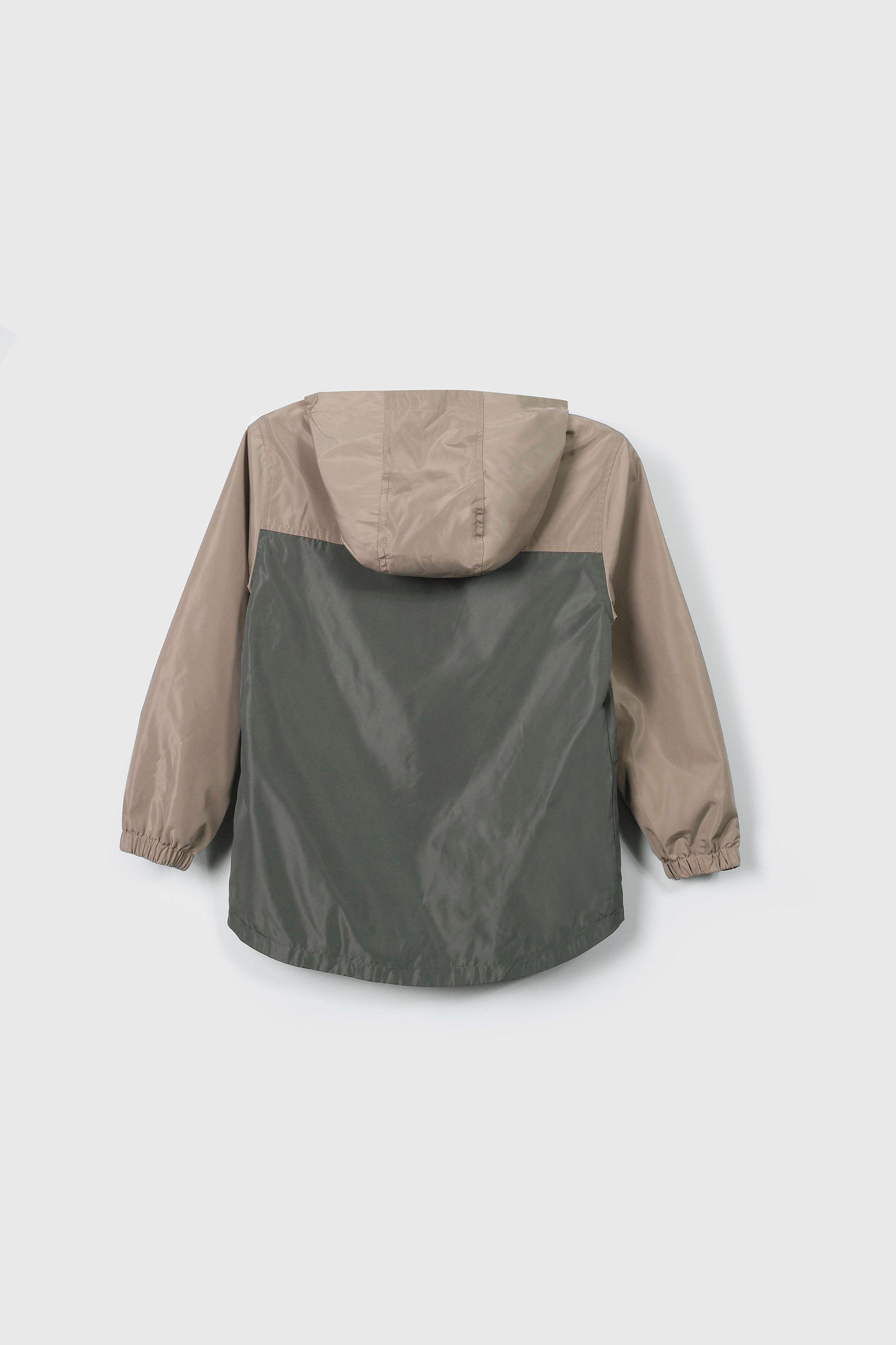 Chaqueta corta viento café para niños, estilo y protección-2