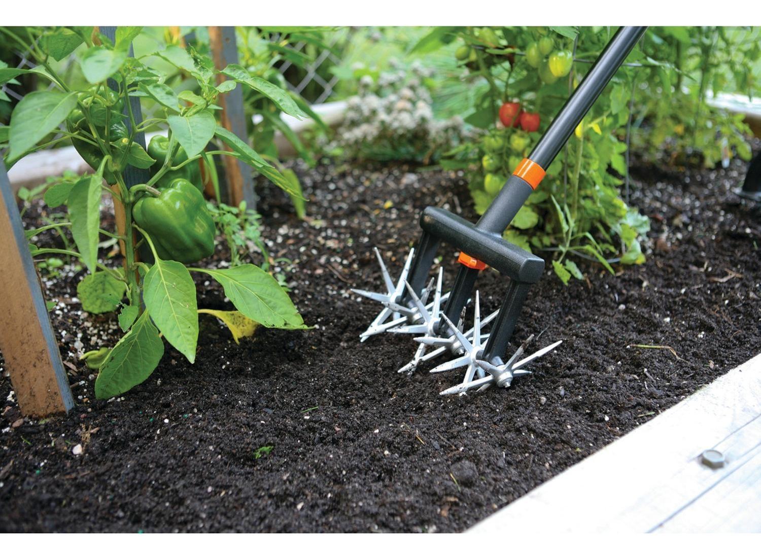 Cultivador Rotatorio Fiskars Jardin Mango Extensible Tierra-9