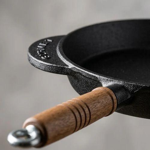 Sartén Hierro Fundido Con Vaciador Y Mango De Madera 30 Cms Negro-2