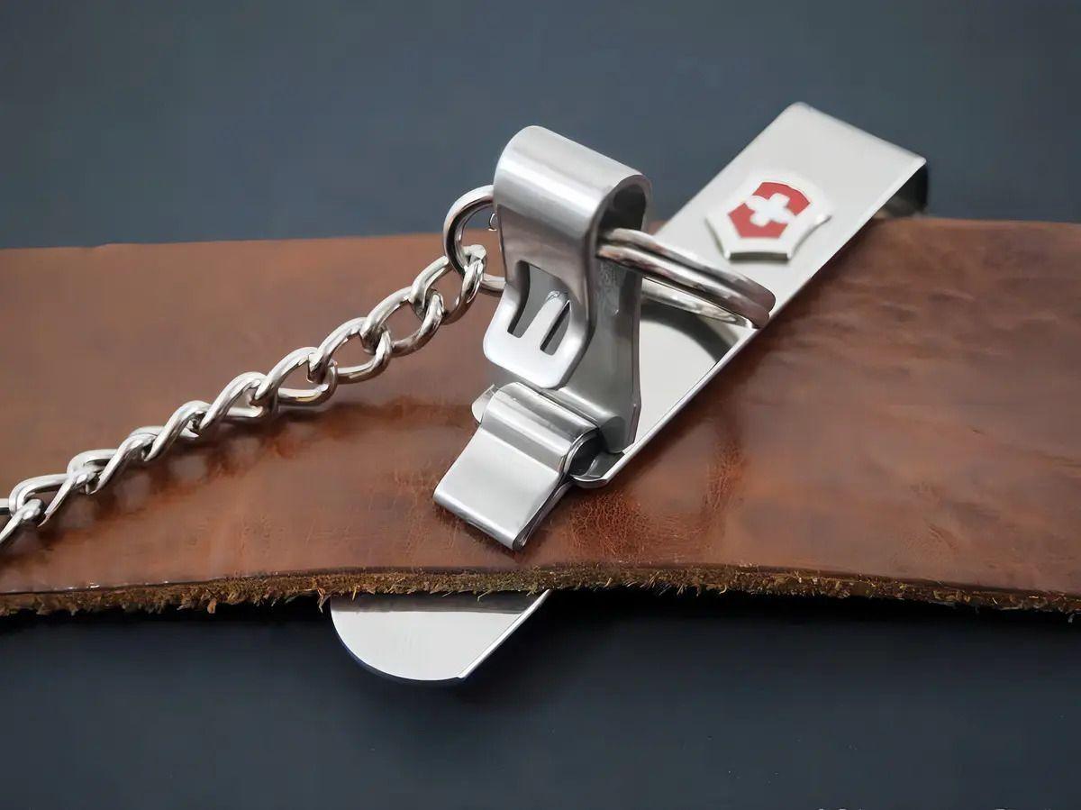 Llavero Victorinox Con Cadena 4.1859 Color Plateado-6