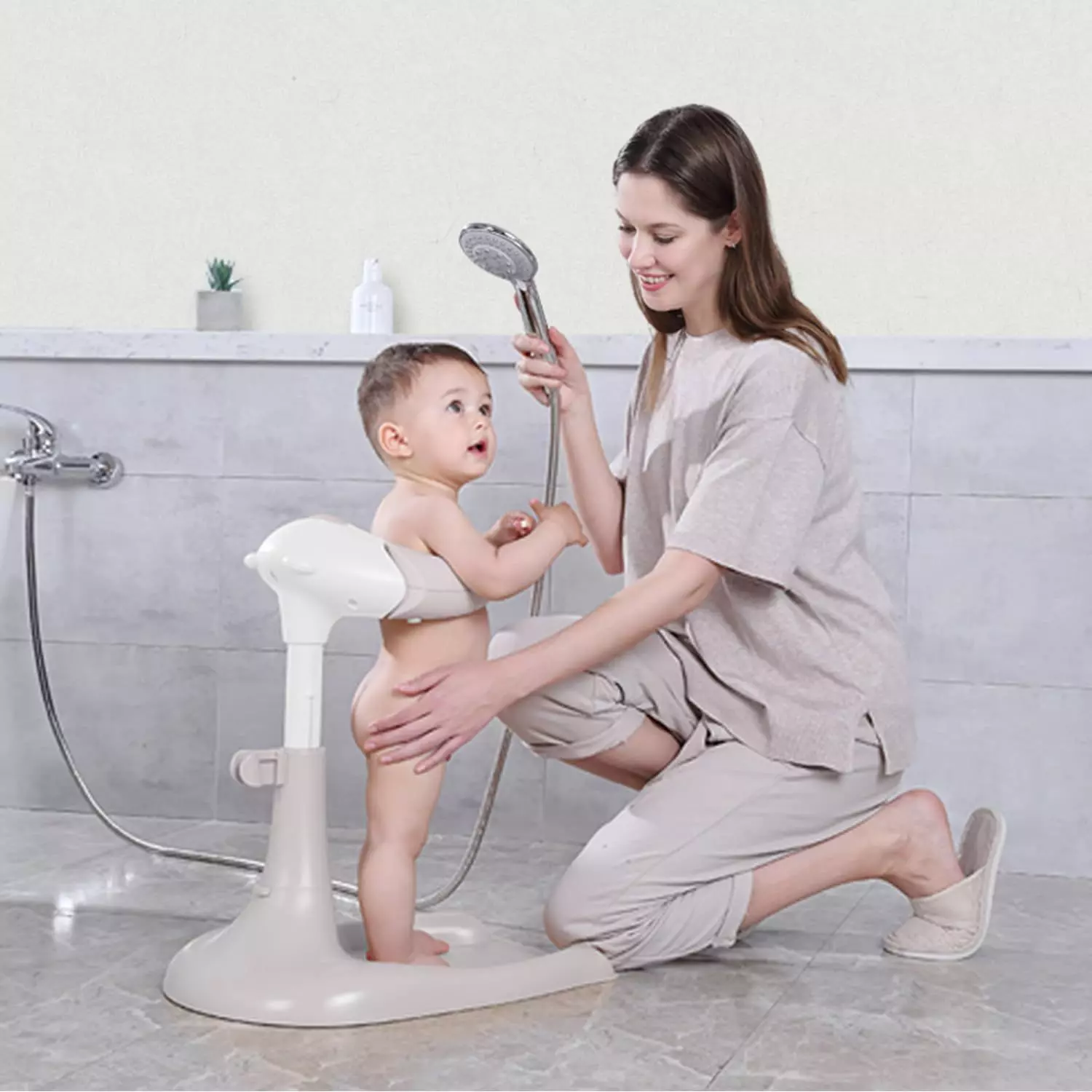 Soporte Ducha Bebé Ajustable 9 Posiciones Hug & Splash Gris Estilo de Bebé-2