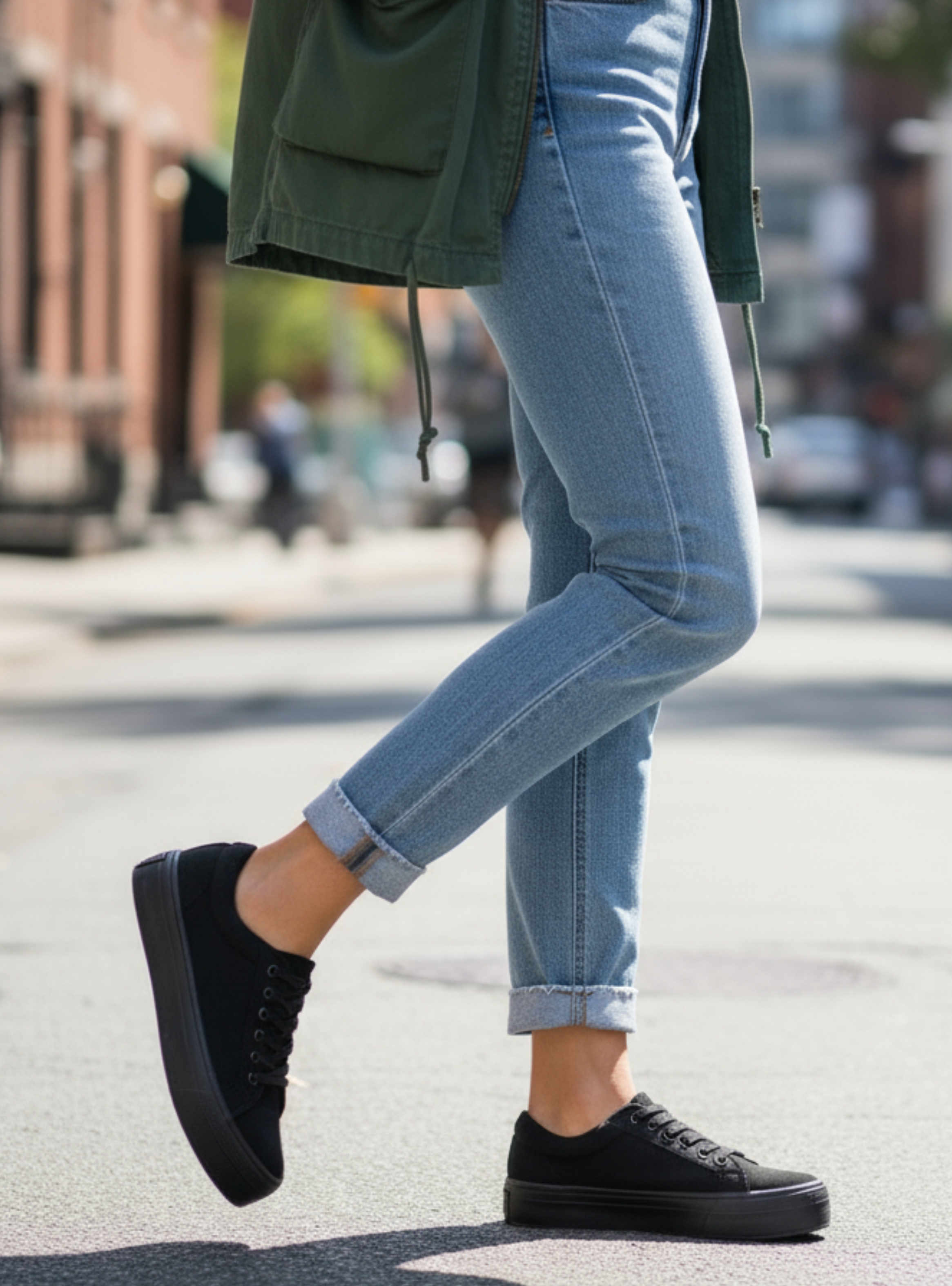 Zapatilla de Lona Mujer Negro Plataforma-1