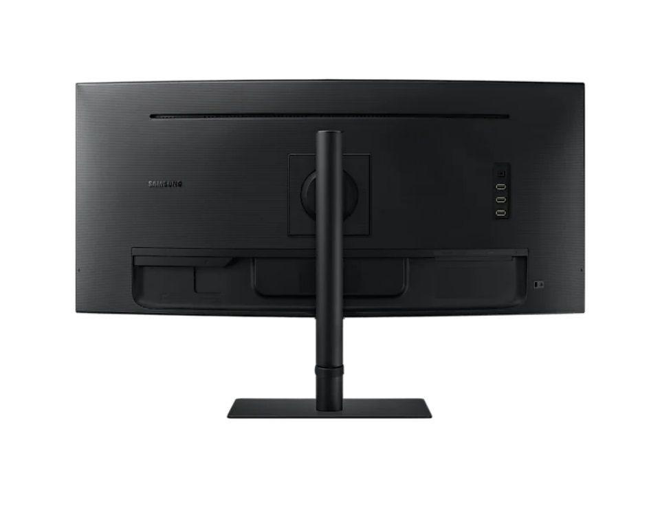 Monitor Curvo 34”/Ultra WQHD/ VA / USB-C/5ms /100H-2