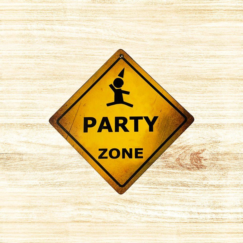 CARTEL CHAPA 18x18 PARTY ZONE - FIRE CHILE-1