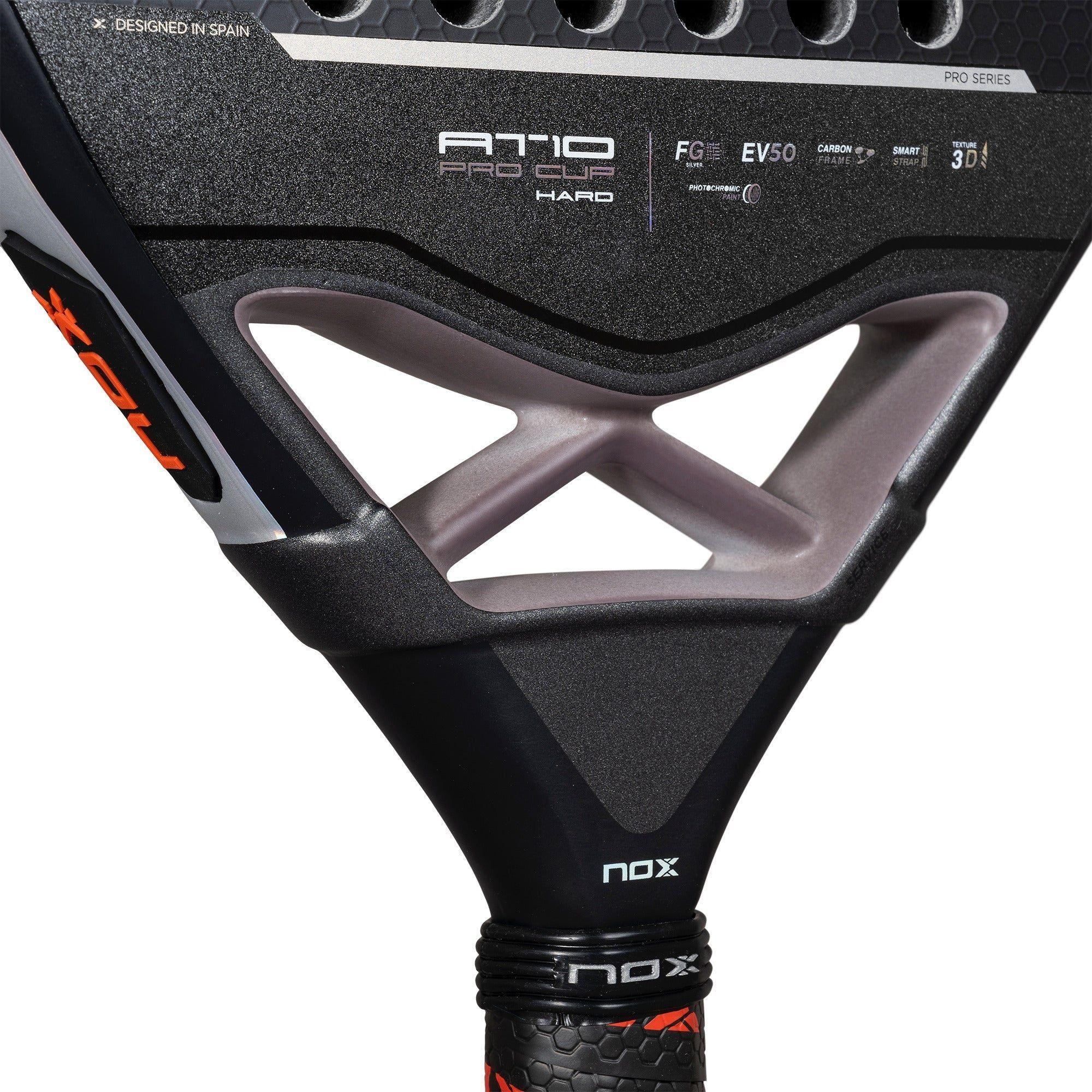 Pala de Padel Nox AT10 Pro Cup Hard By Agustin Tapia 2025-2