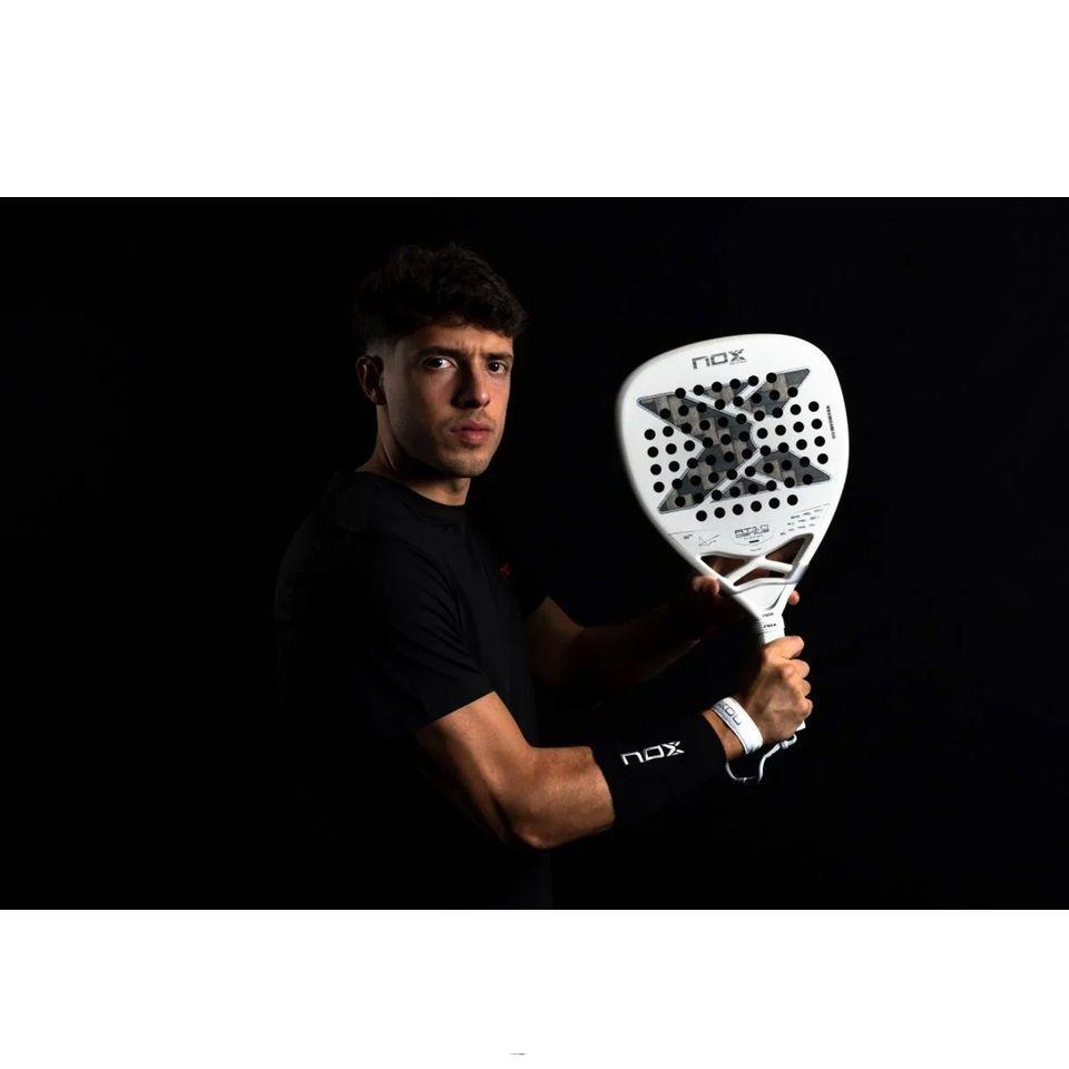 Pala de Padel Nox AT10 Genius Attack 12K Alum XTREM 2026-2