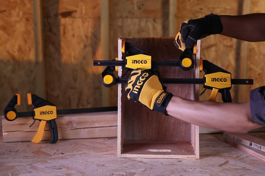 Prensa Sargento Rapida Industrial 80x450mm Ingco Hqbc18801-5