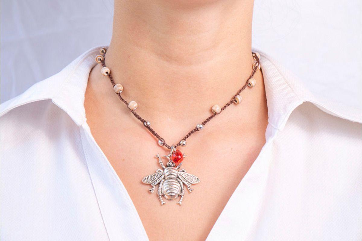 Collar Botánico Abeja-1
