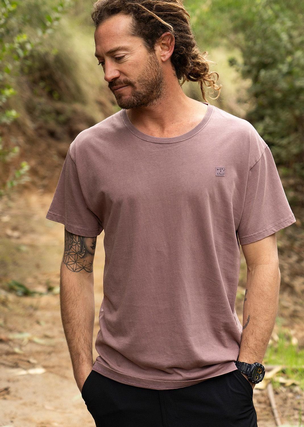 Polera Hombre Orgánica Daily Malva-4