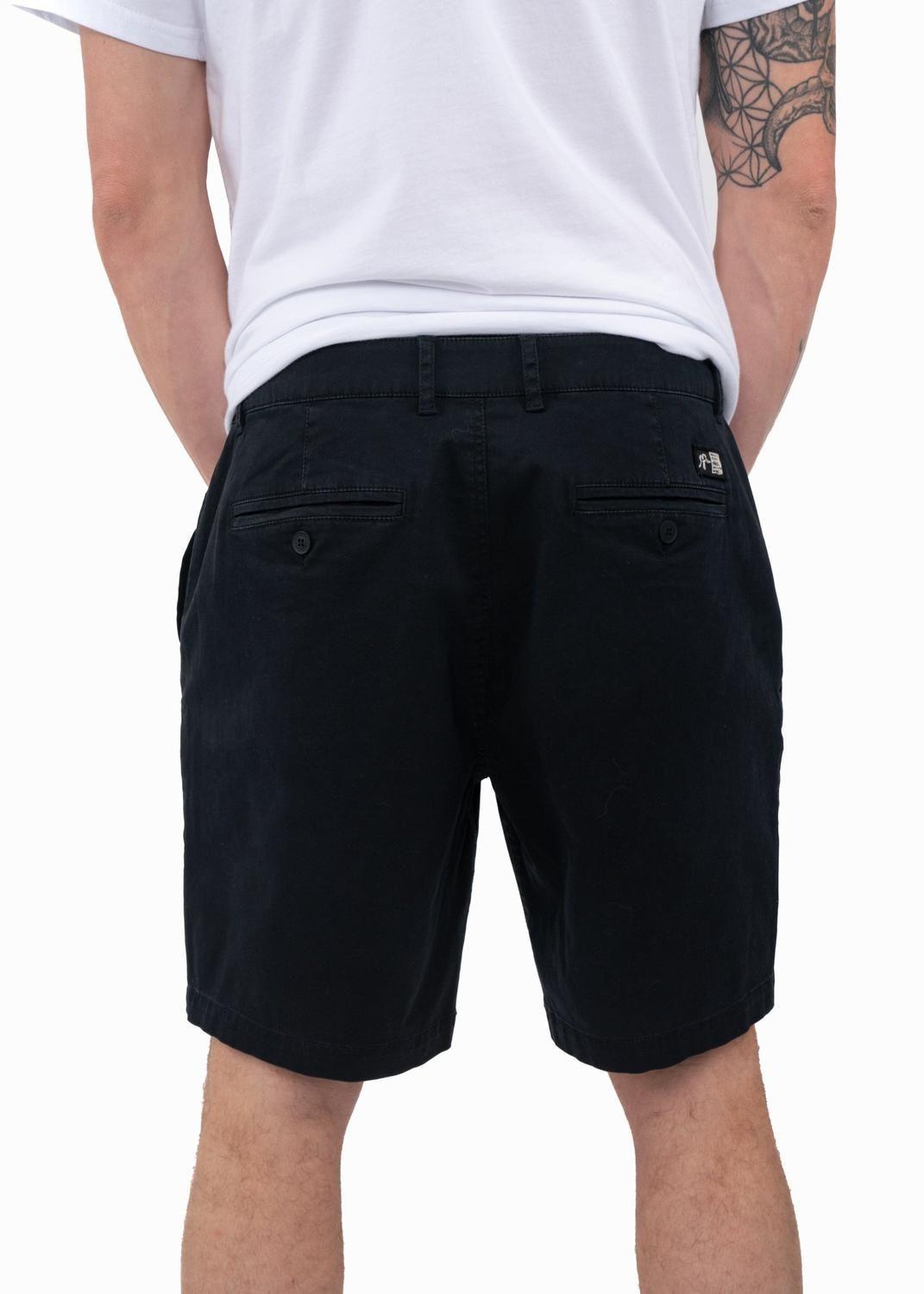 Short Hombre Chino Negro-2