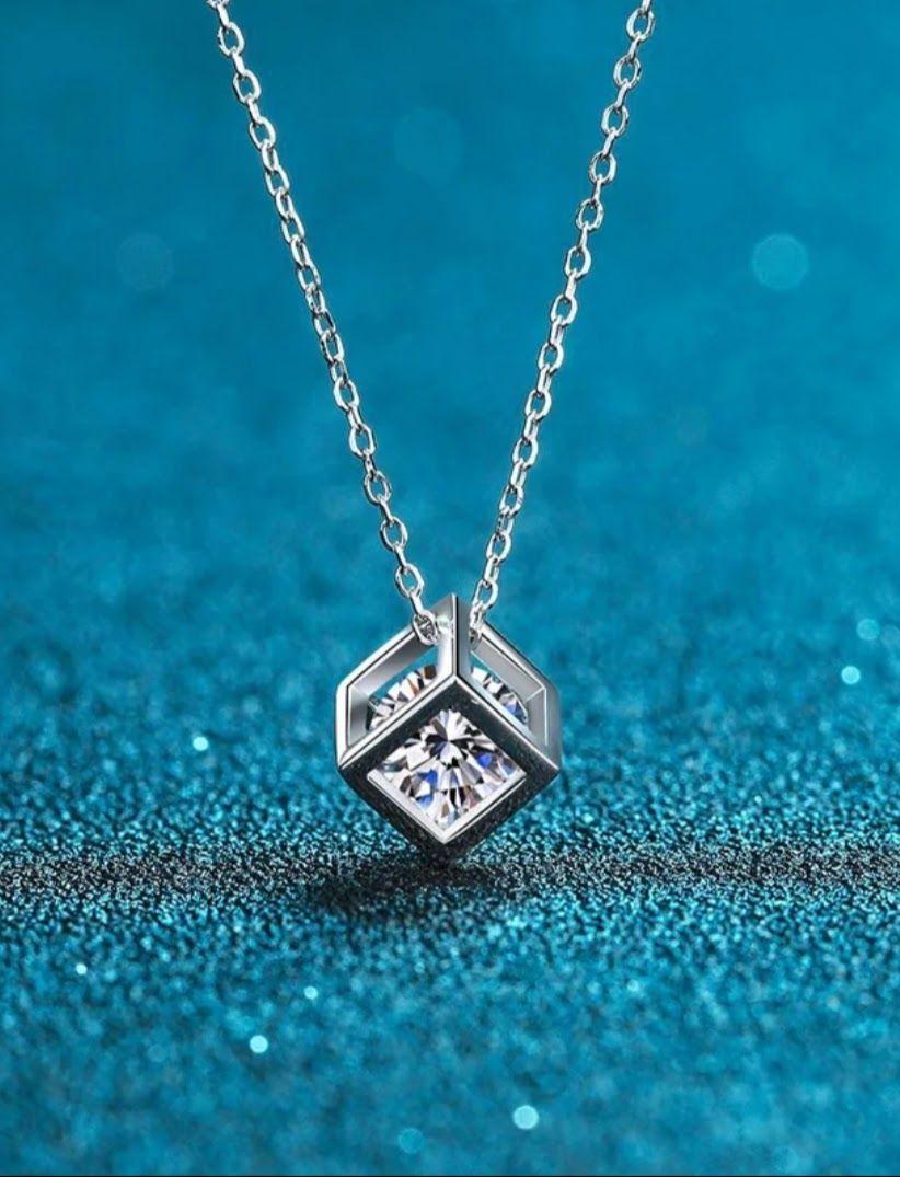 Collar Cubo Moissanita 1 Quilate Plata 925 Certificado GRA-3