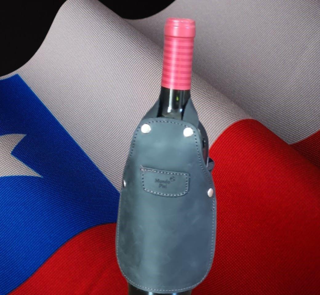 Mini Pechera de cuero para botella de vino Negra-2