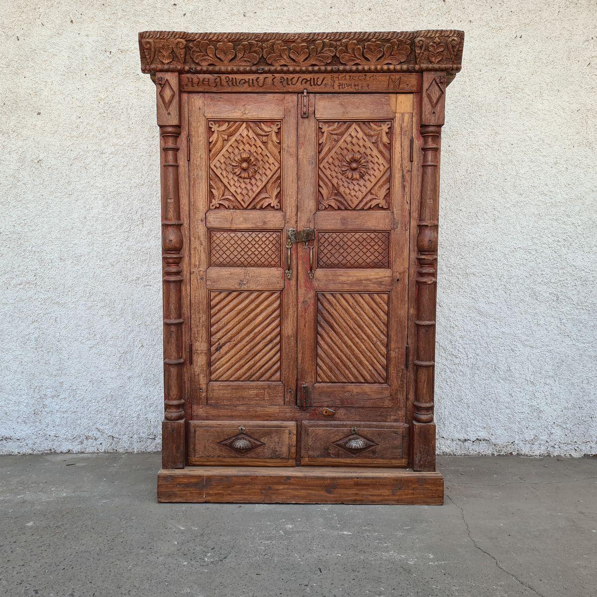 Alacena Dinesh 110x43x165 altura-2