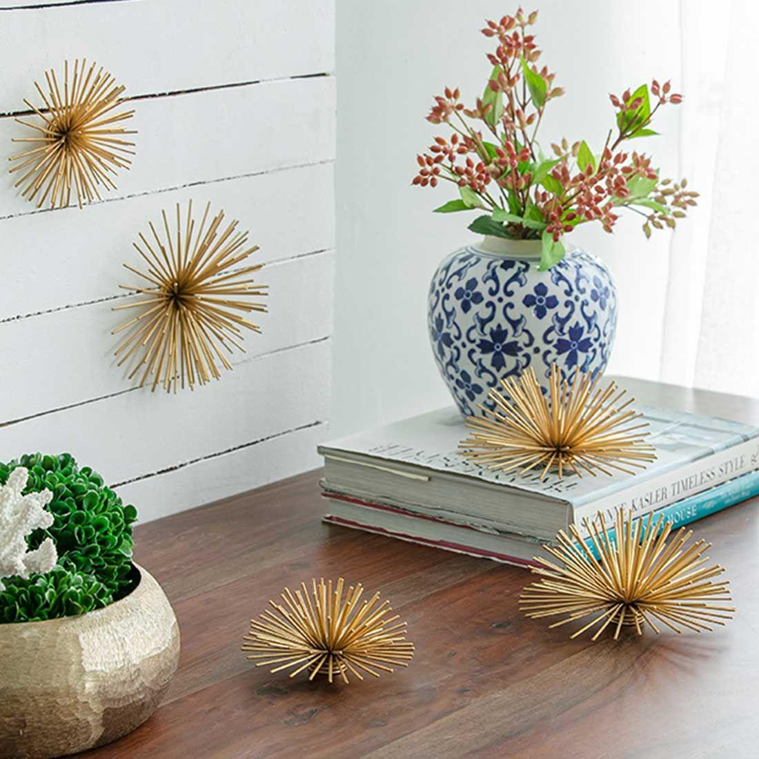 Figura decorativa para pared o mesa de metal dorada (S)-1