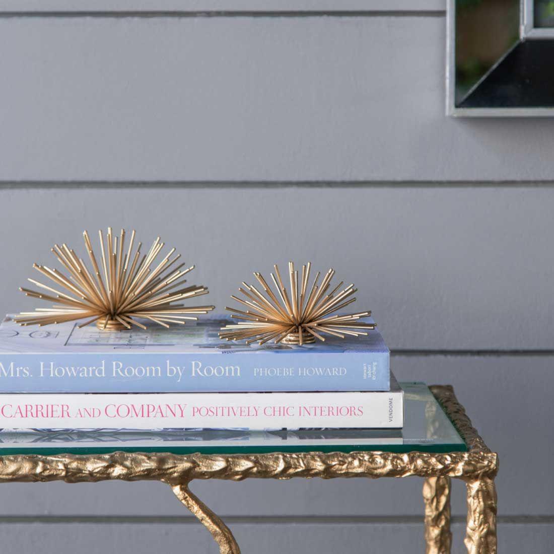 Figura decorativa para pared o mesa de metal dorada (S)-3