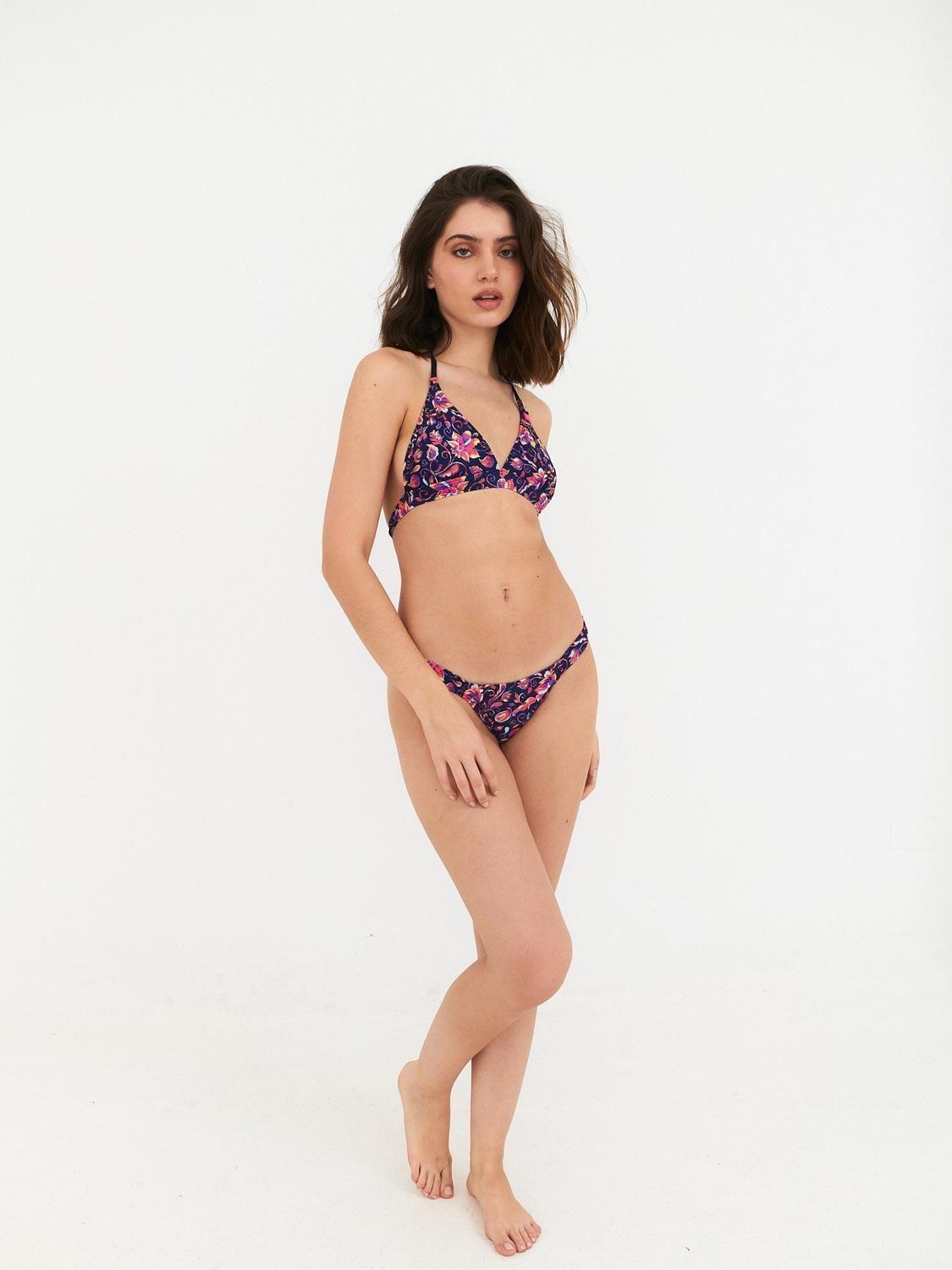 Bottom de Bikini Daikiri Mujer Calzón Fruncido Costados Flores Azul Flúor Filtro UV50+-6