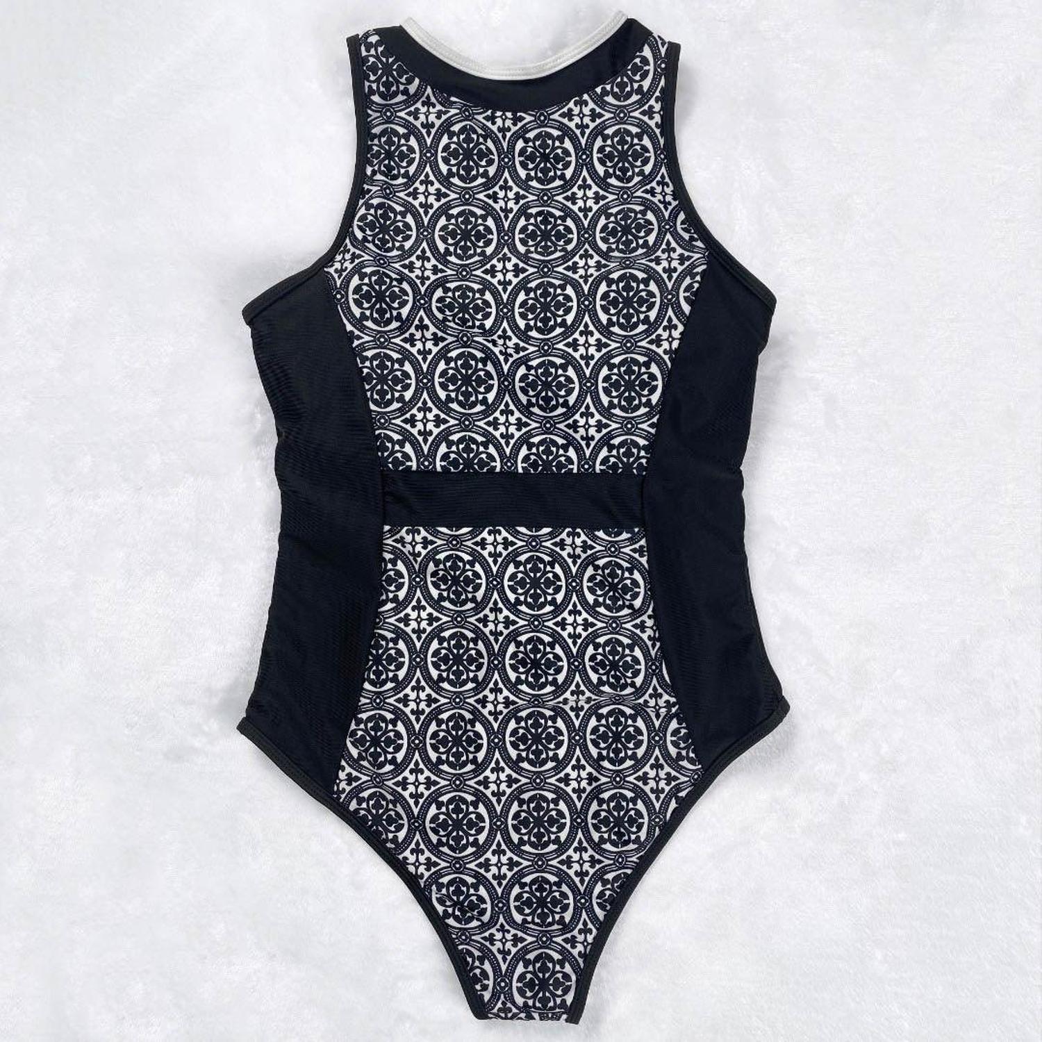 Entero Negro Halter-3