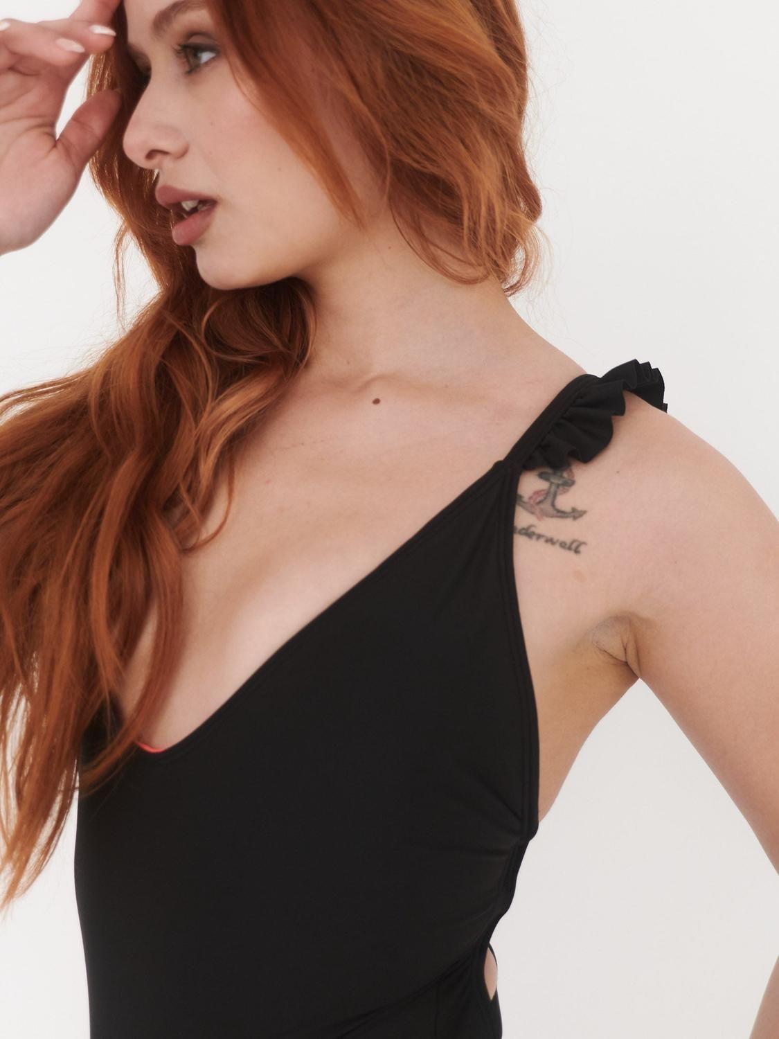 Traje de Baño Daikiri Mujer Vuelos Hombros Negro Filtro UV50+-2