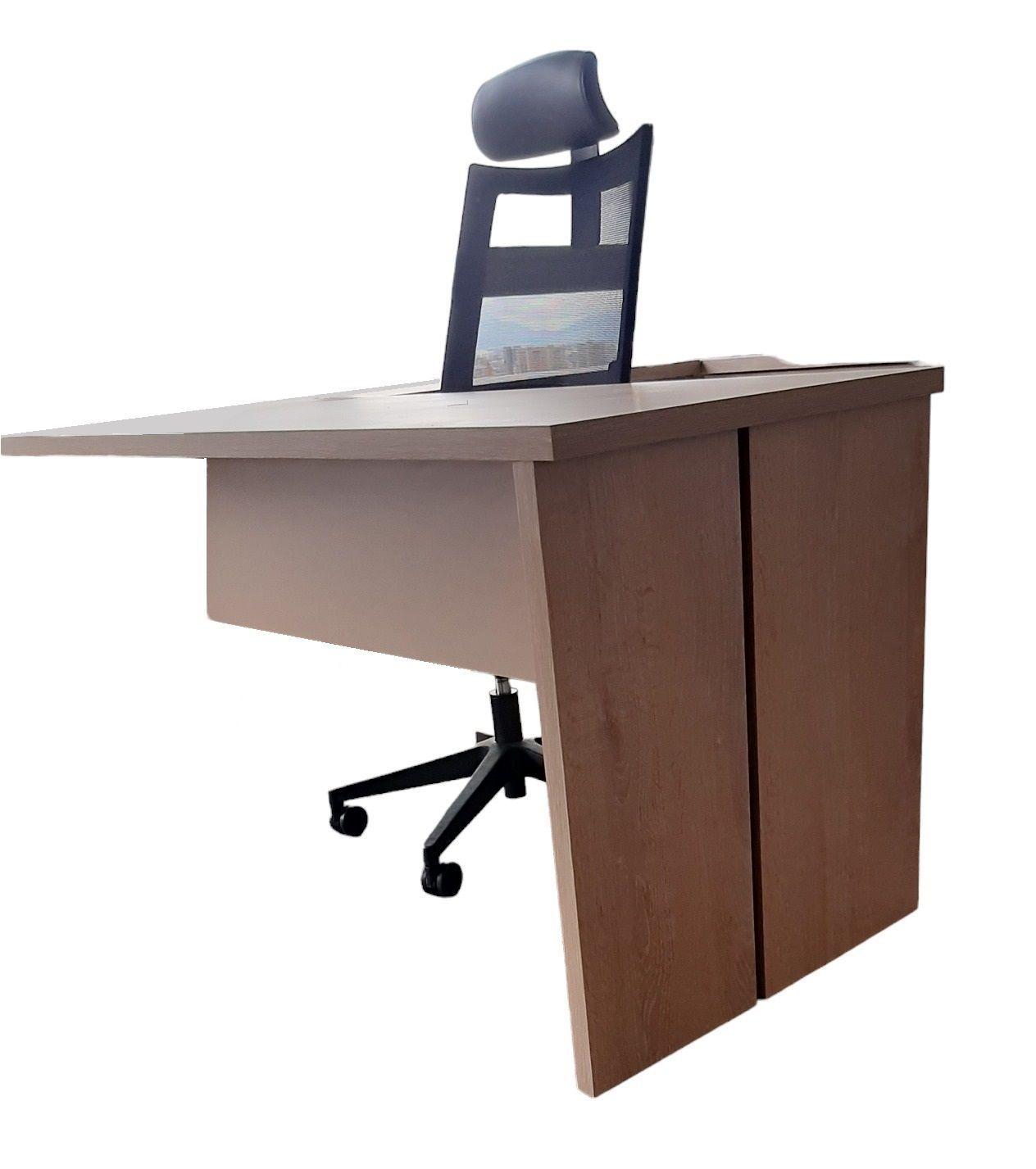 Puesto de trabajo en U modelo COMPAC U,  Davinci L-4