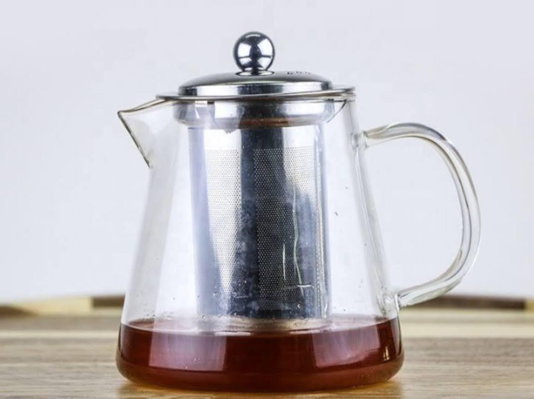 Tetera de Vidrio 1.300 ml con infusor, resistente al calor.-3