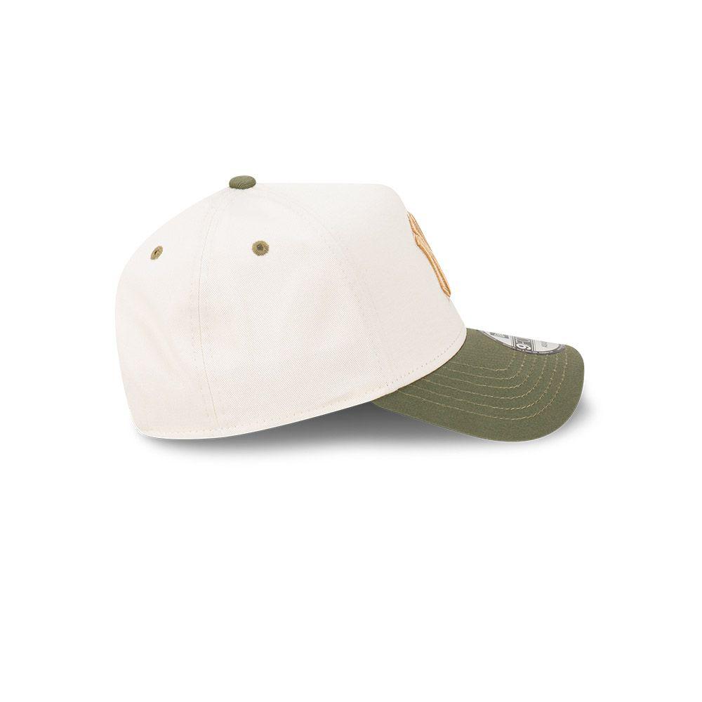 Gorra 9Forty New York Yankees Winecork Olive Light Beige - 60497247-2