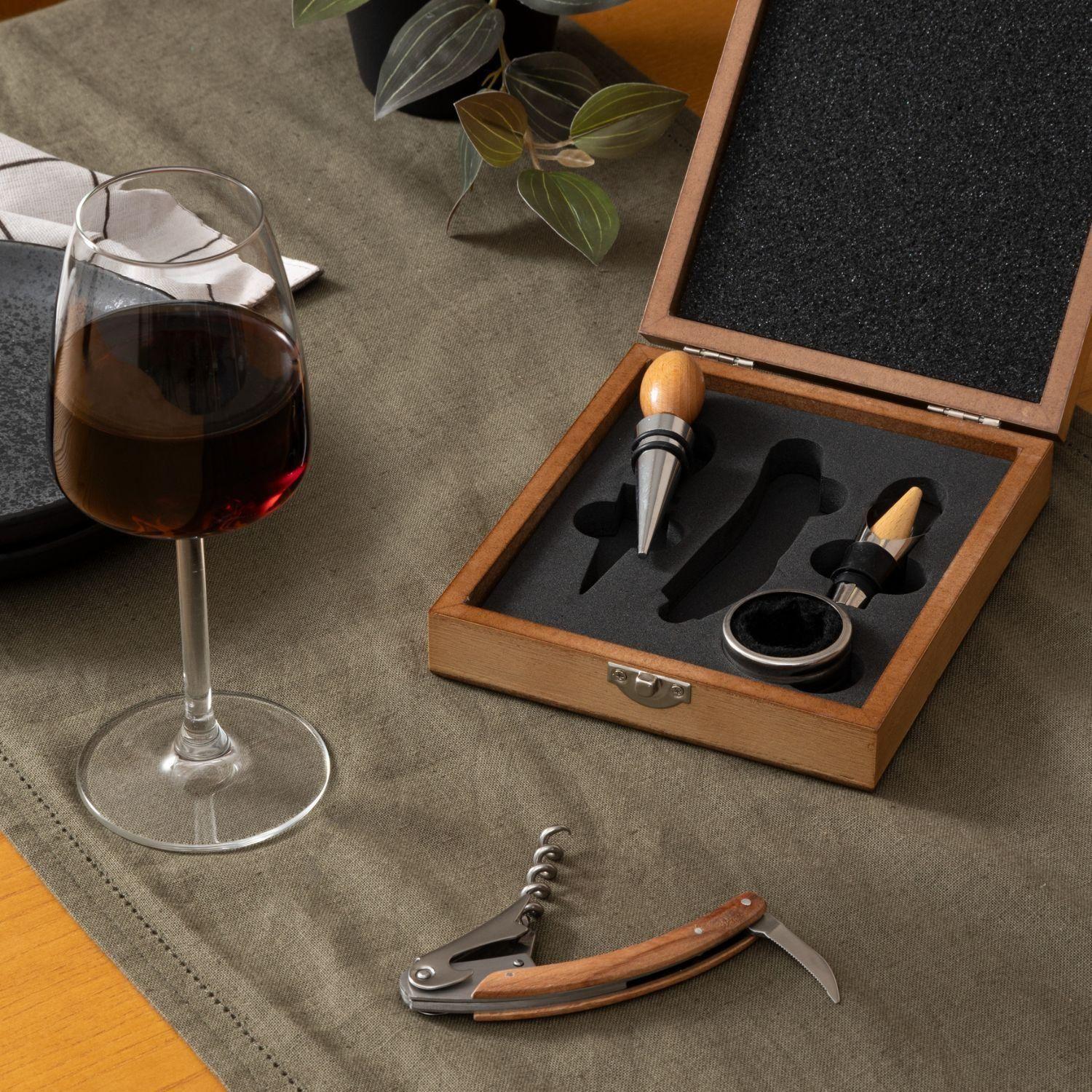 Kit de Vino 4 Piezas con Caja de Madera SecretDeGourmet-5