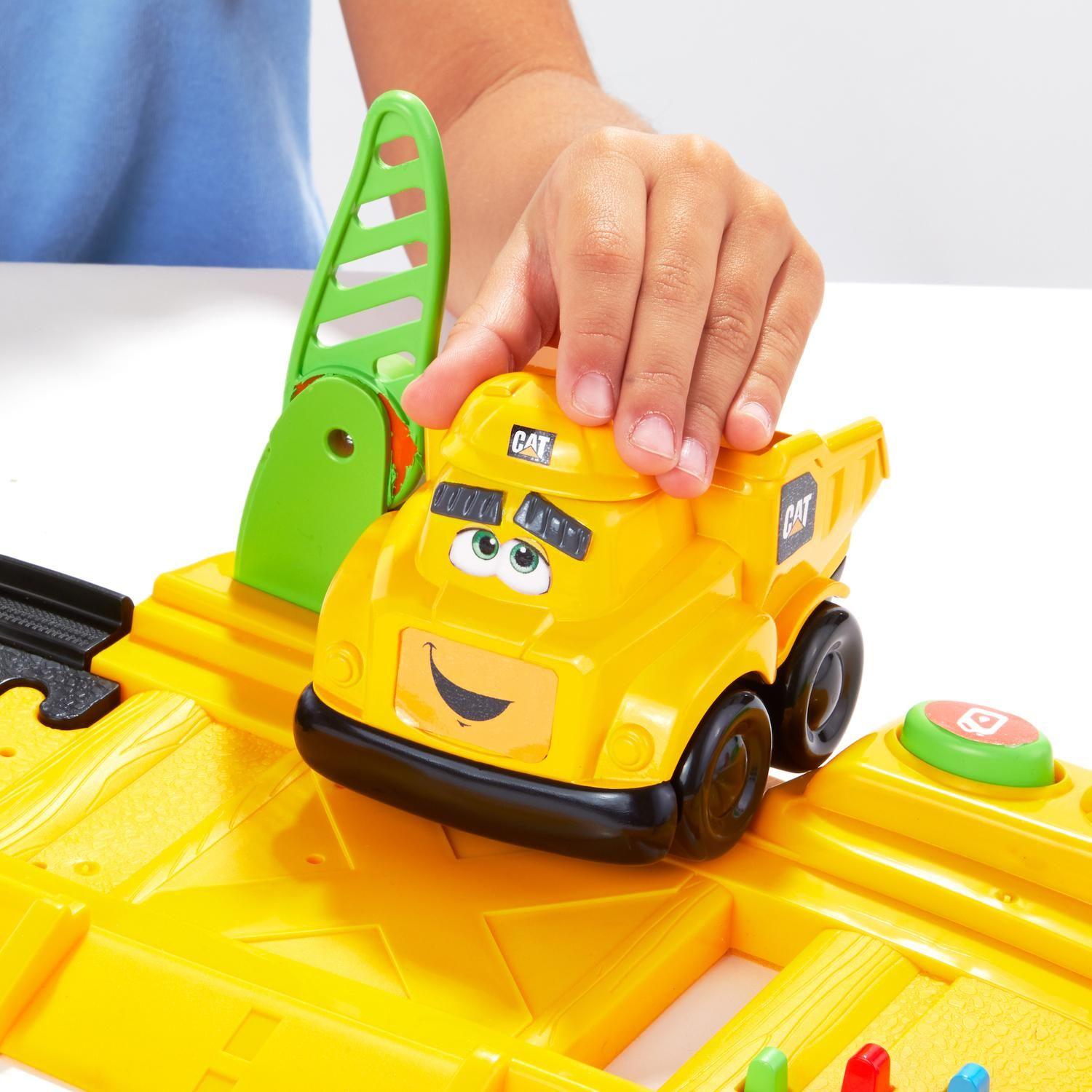 Set Pista y Vehículos Interactivos Power Tracks CAT-3