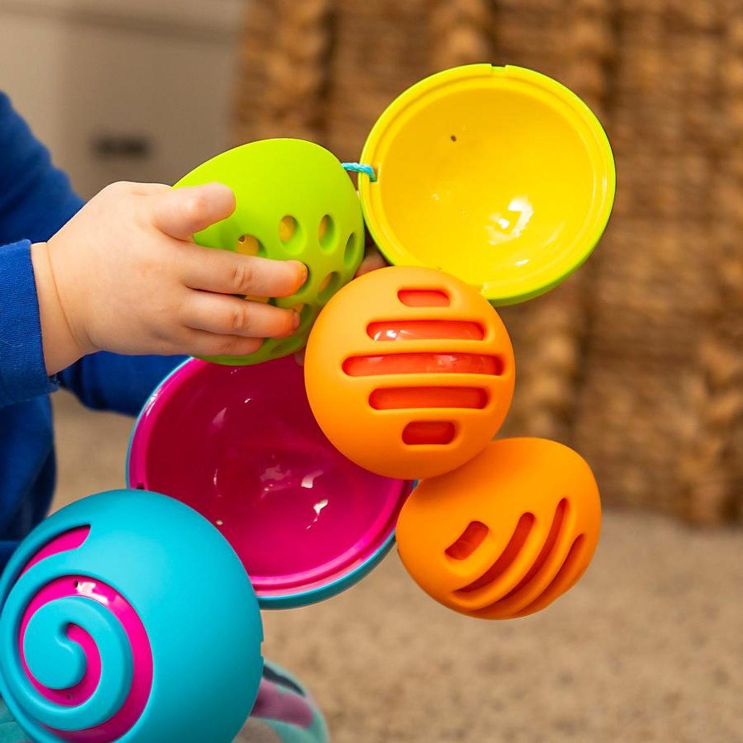 Oombeeball, Pelotas Sensoriales Anidables FatBrain Toys-2