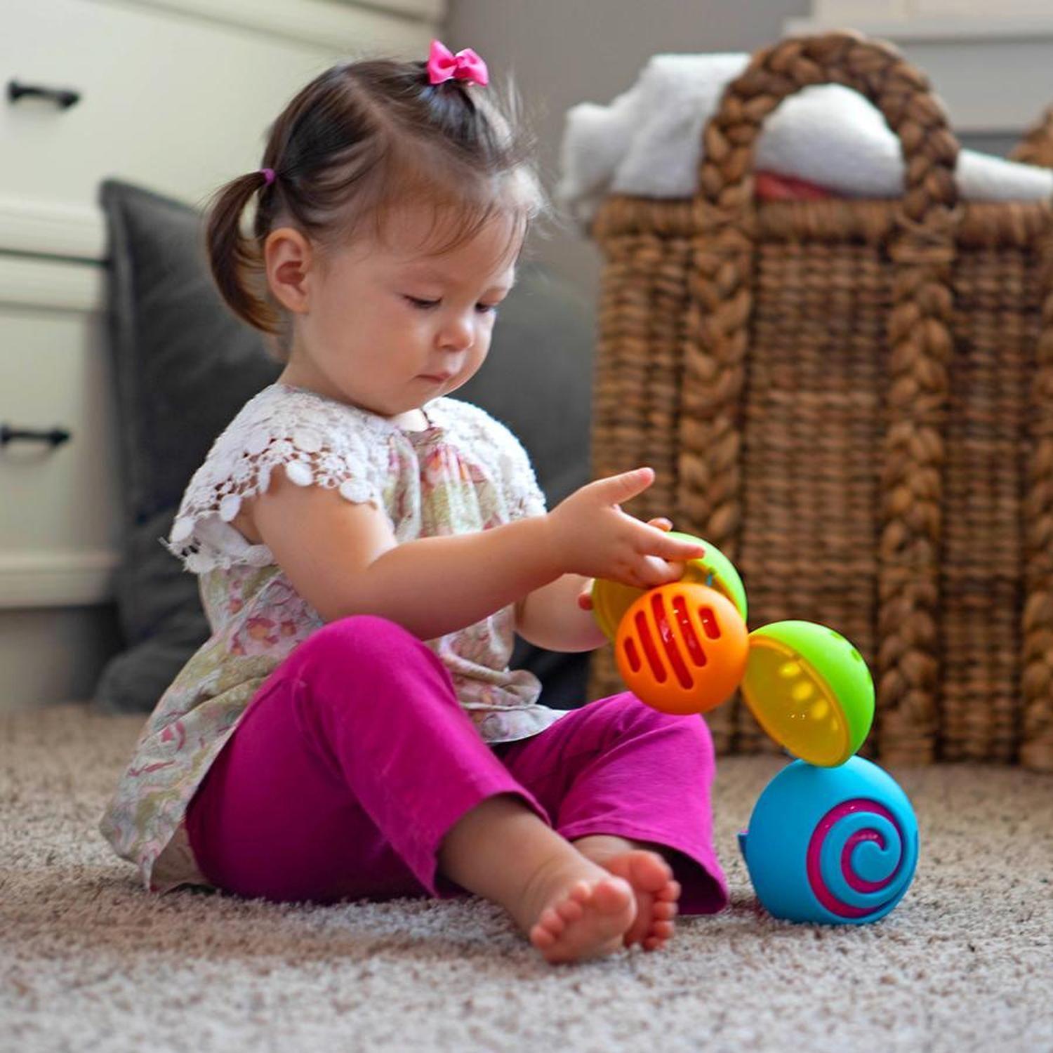 Oombeeball, Pelotas Sensoriales Anidables FatBrain Toys-3