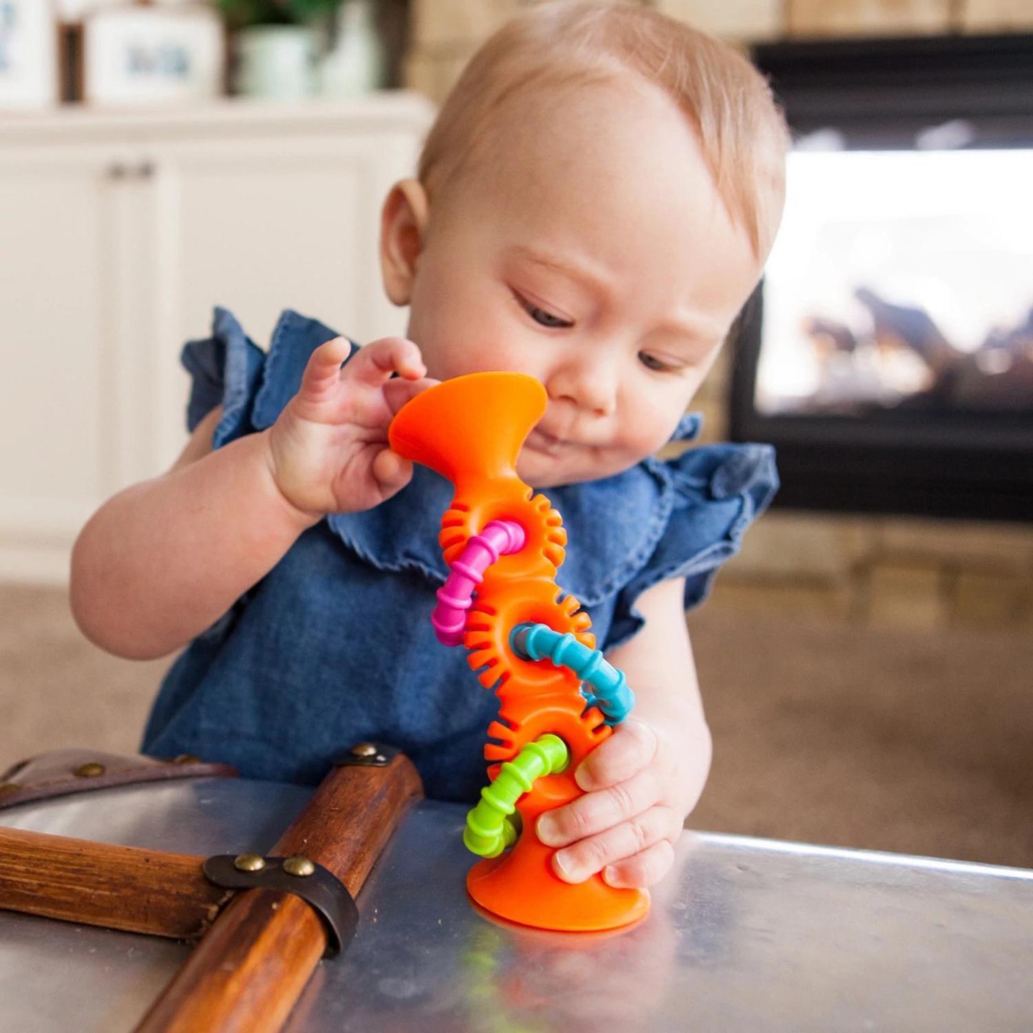 Pipsquigz Loops Naranjo Mordedores Sensoriales FatBrain Toys-5