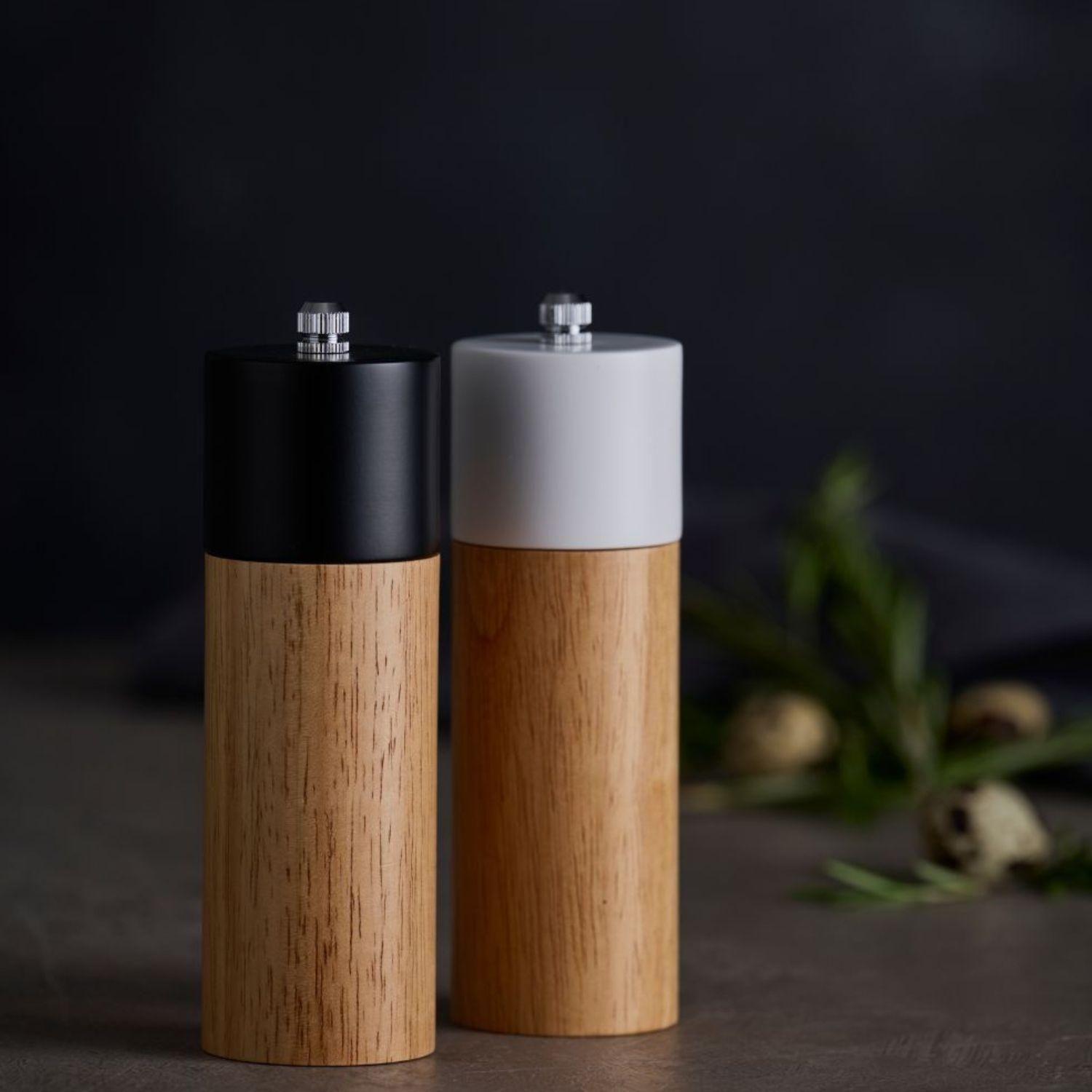 Set de Molinillos de Sal y Pimienta de Madera DAY-5