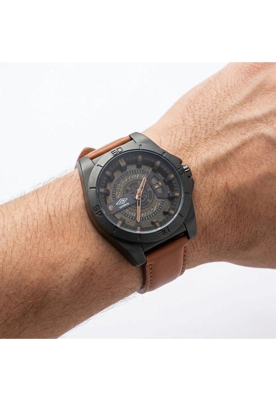 Reloj Análogo Hombre Umbro Plus Café UMBP-1500-190-3
