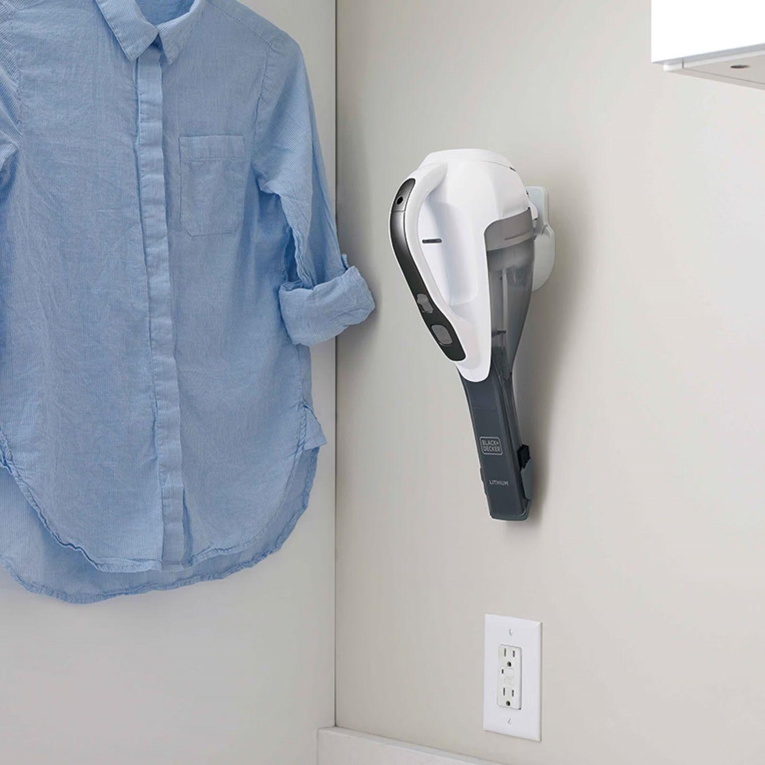 Aspiradora Inalámbrica Black+Decker HLVA325J10-B2C-3