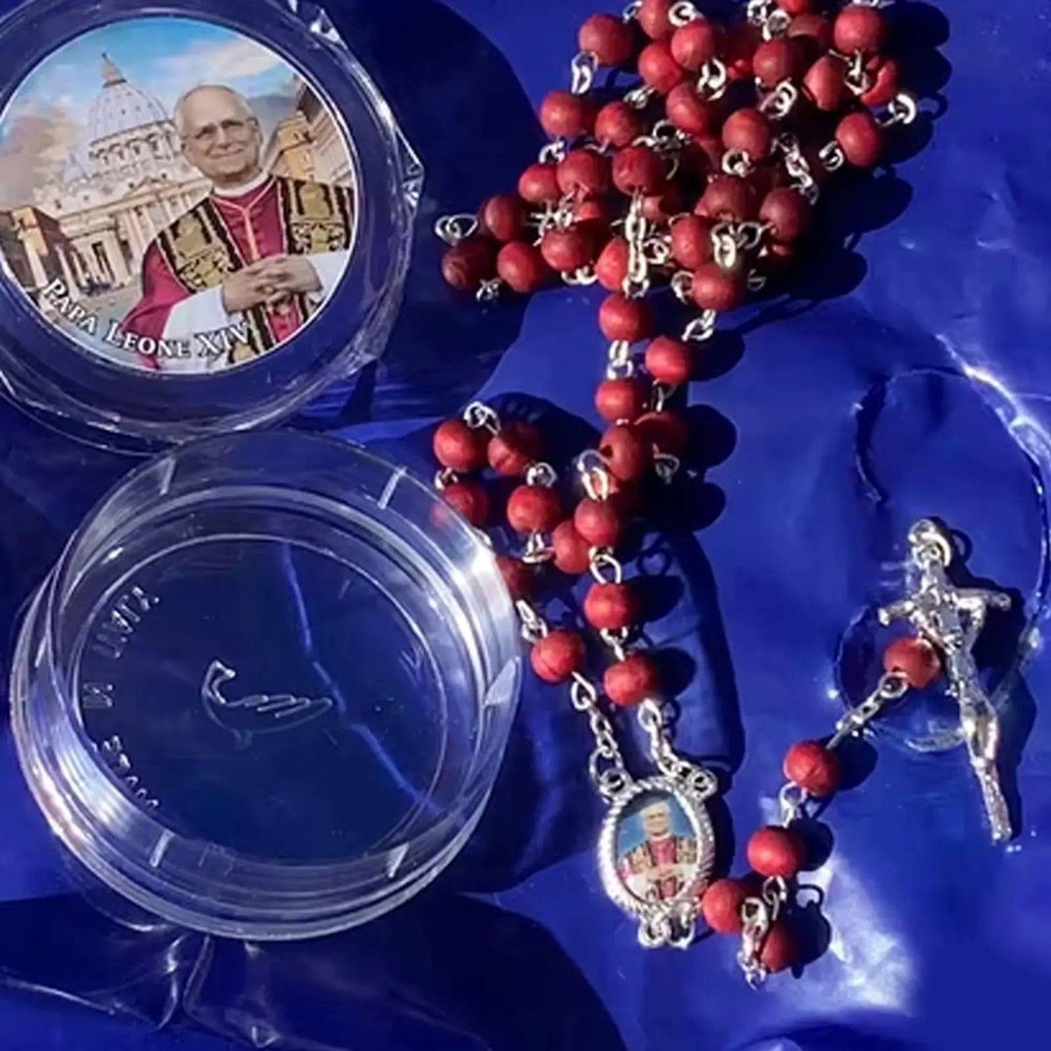 Rosario Conmemorativo Papa León Xiv Perfumado-4