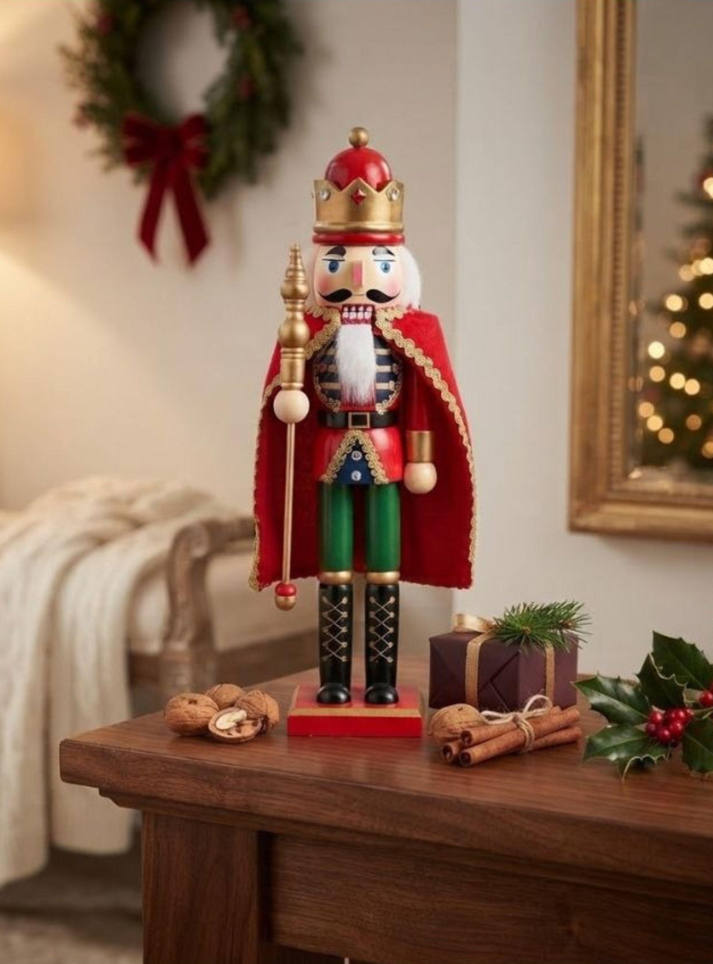 Cascanueces De Madera Navideño Rey Con Capa 39cm-3