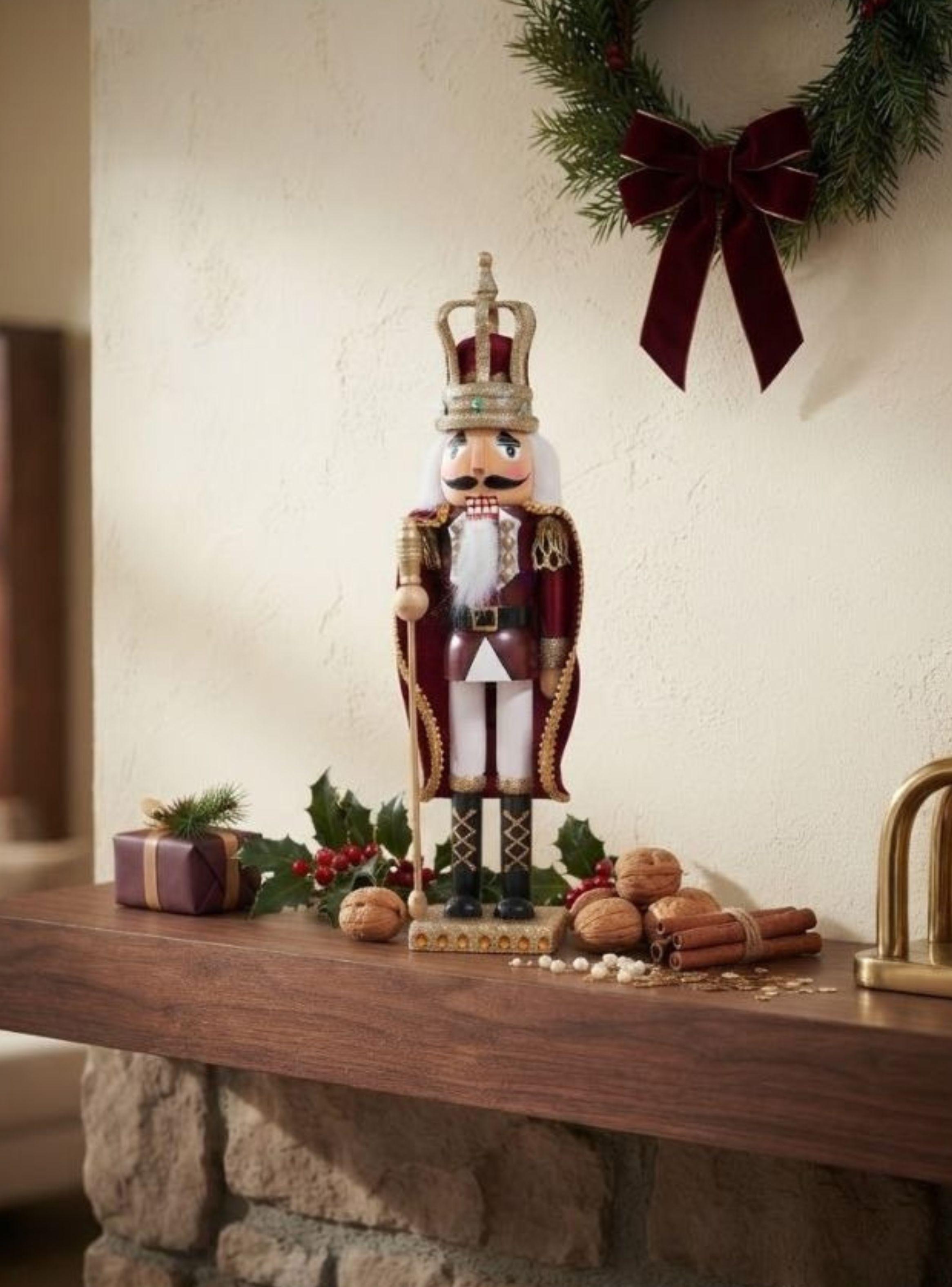 Cascanueces Navideño Decorativo Con Corona Y Bastón 43cm-2