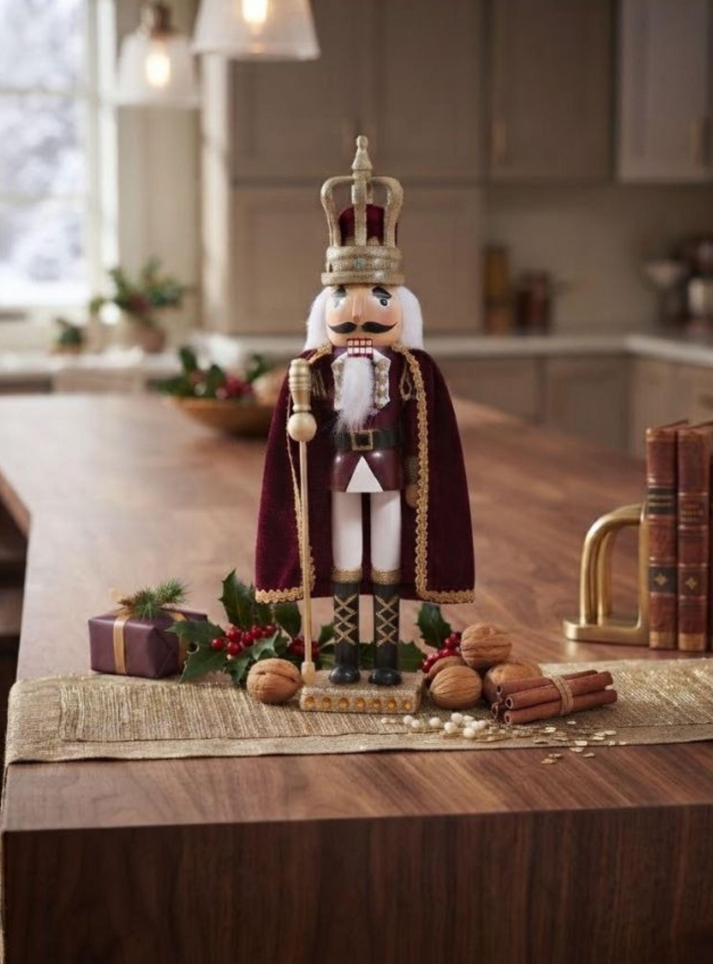 Cascanueces Navideño Decorativo Con Corona Y Bastón 43cm-3